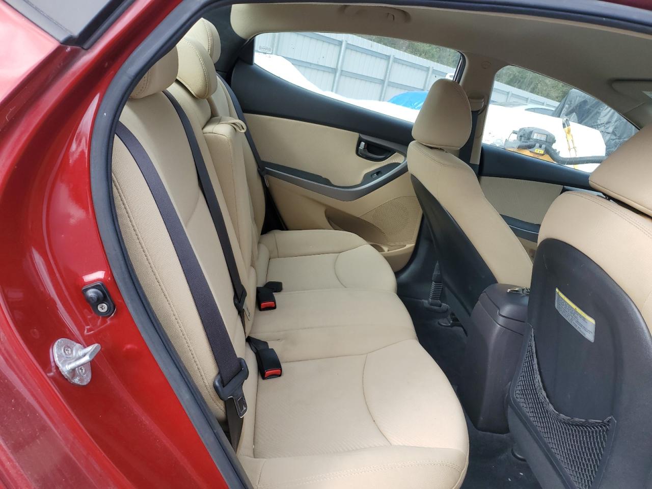 2013 Hyundai Elantra - Image 10