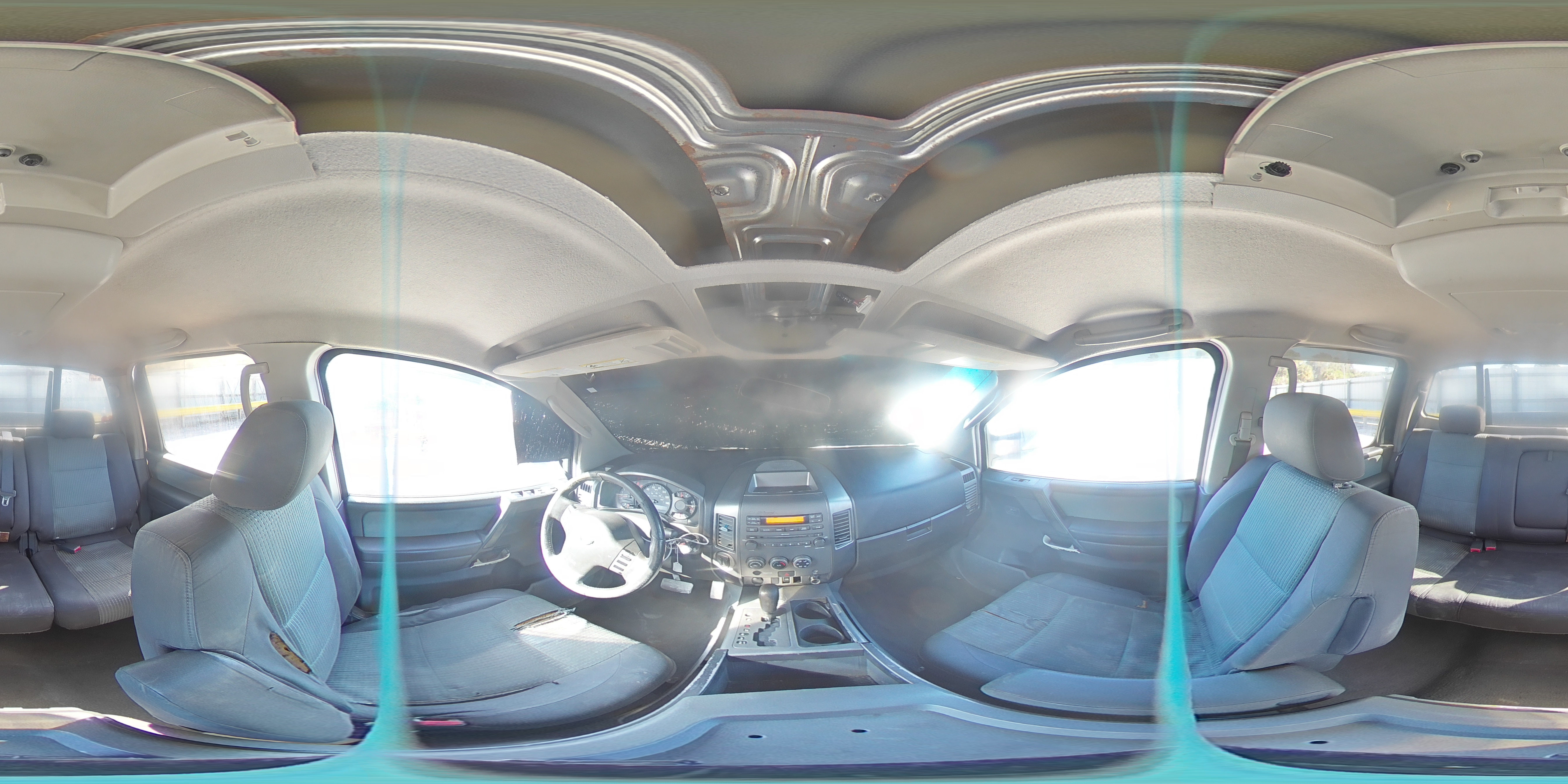 2006 Nissan Titan - Image 12