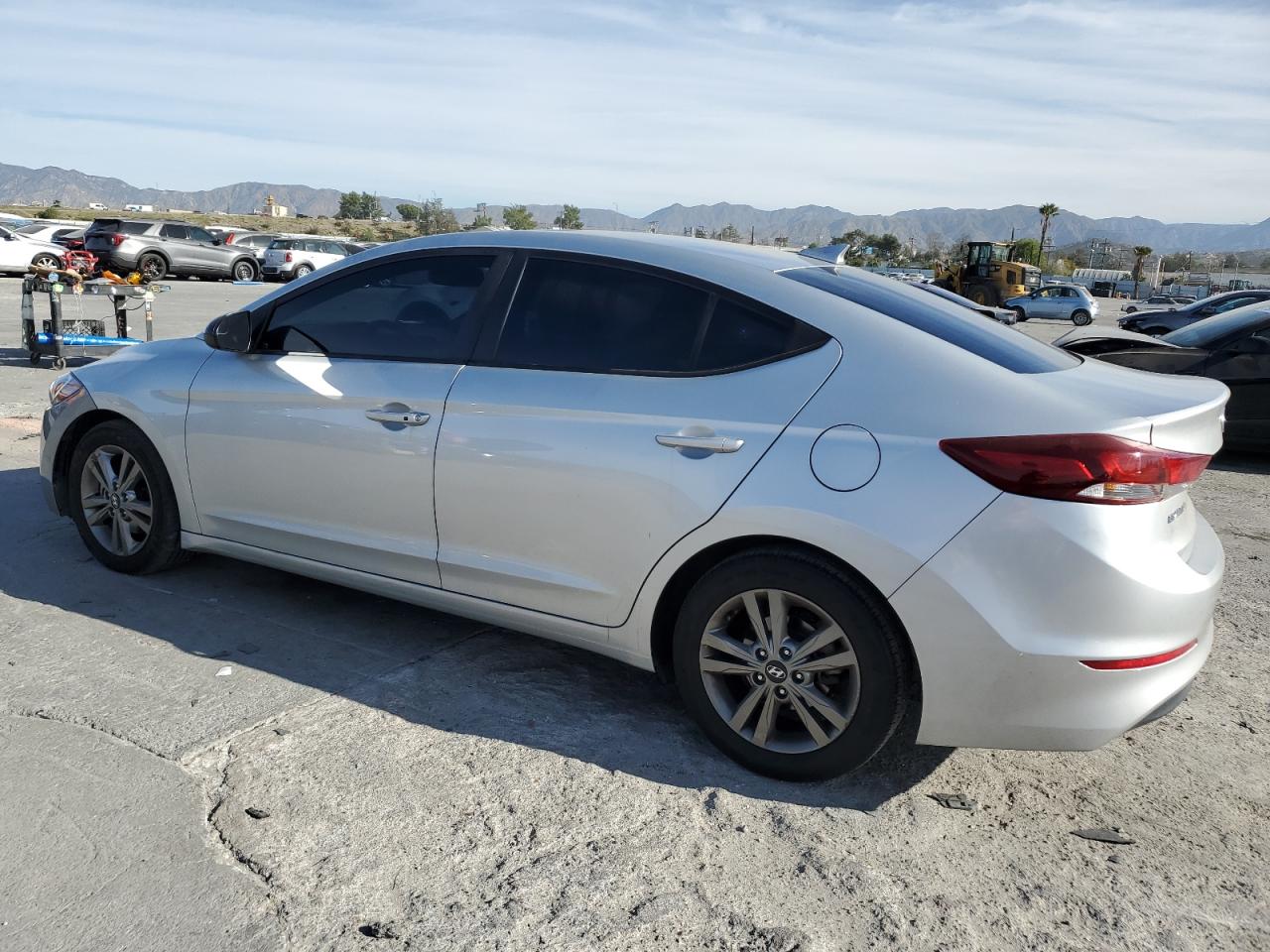 2018 Hyundai Elantra - Image 2