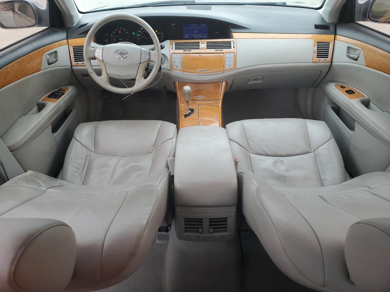 2007 Toyota Avalon - Image 8