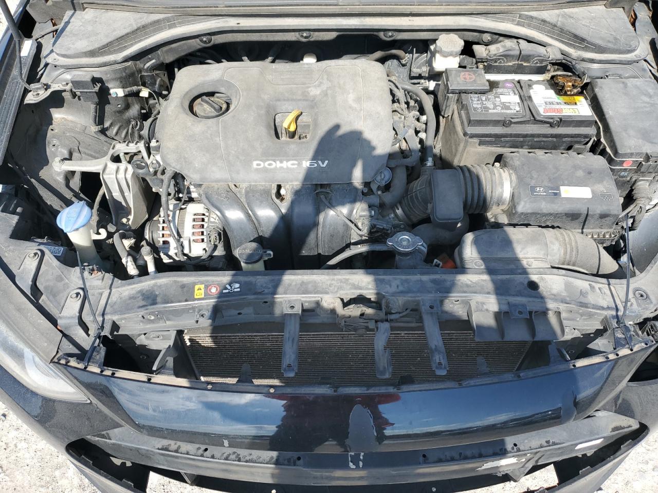 2018 Hyundai Elantra - Image 12