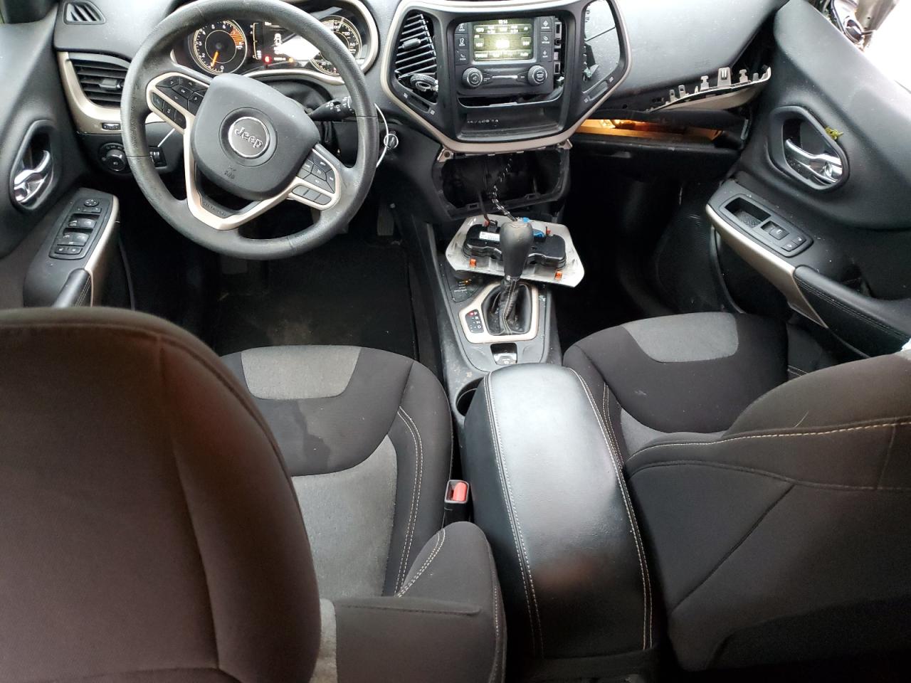 2018 Jeep Grand Cherokee - Image 8