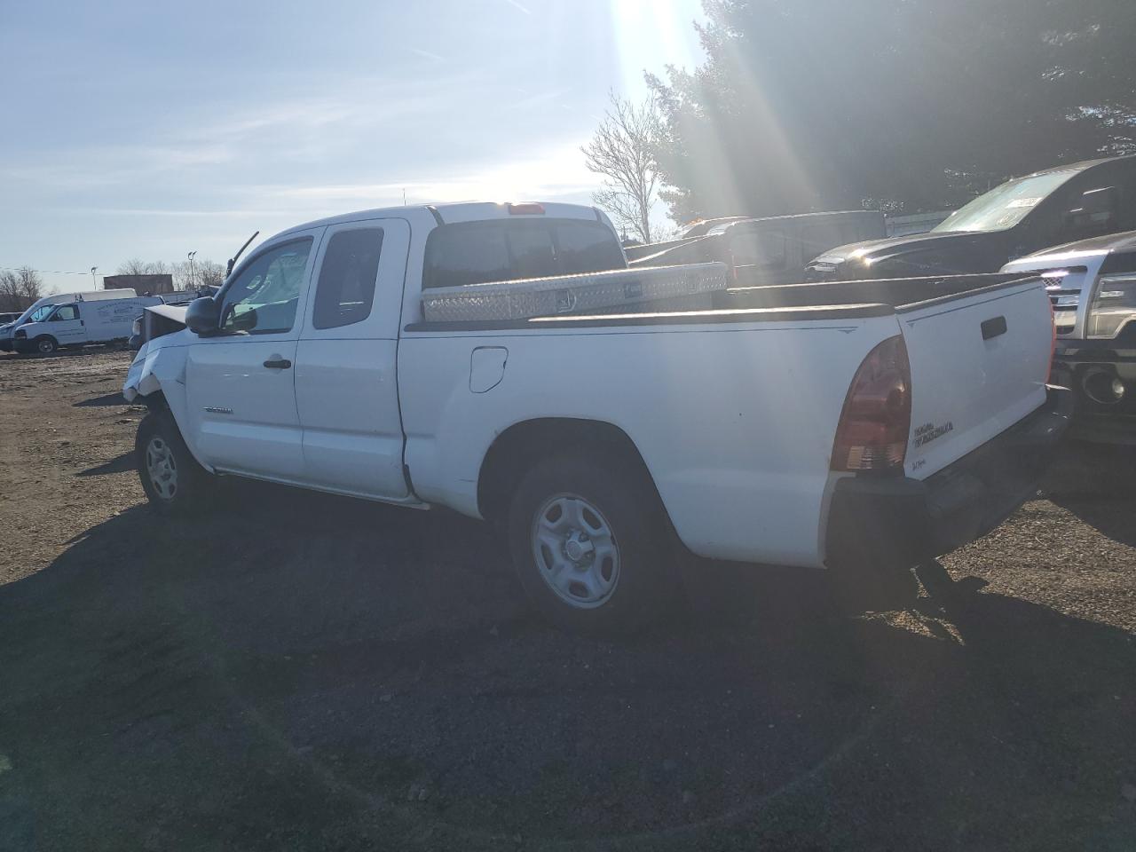 2013 Toyota Tacoma - Image 2
