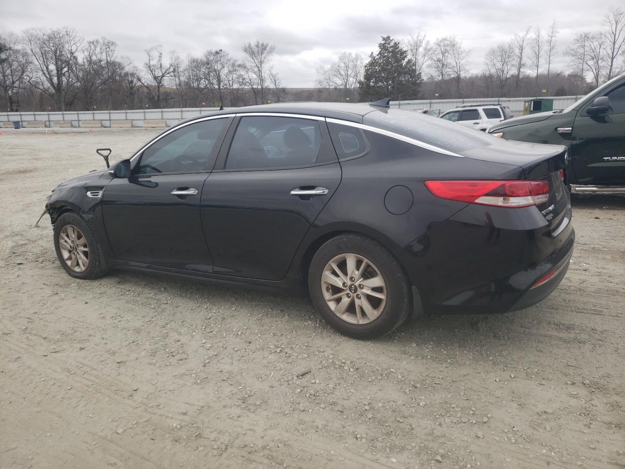 2016 Kia Optima - Image 2