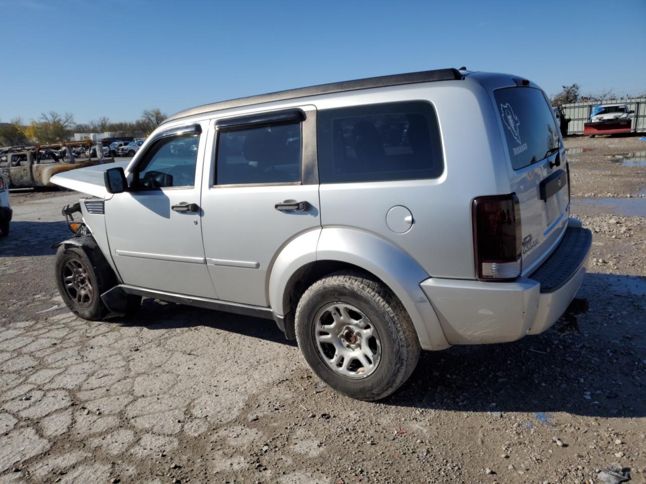 2011 Dodge Nitro - Image 2