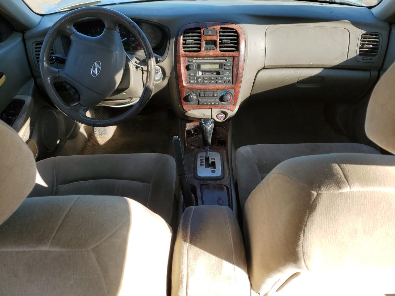 2003 Hyundai Sonata - Image 8