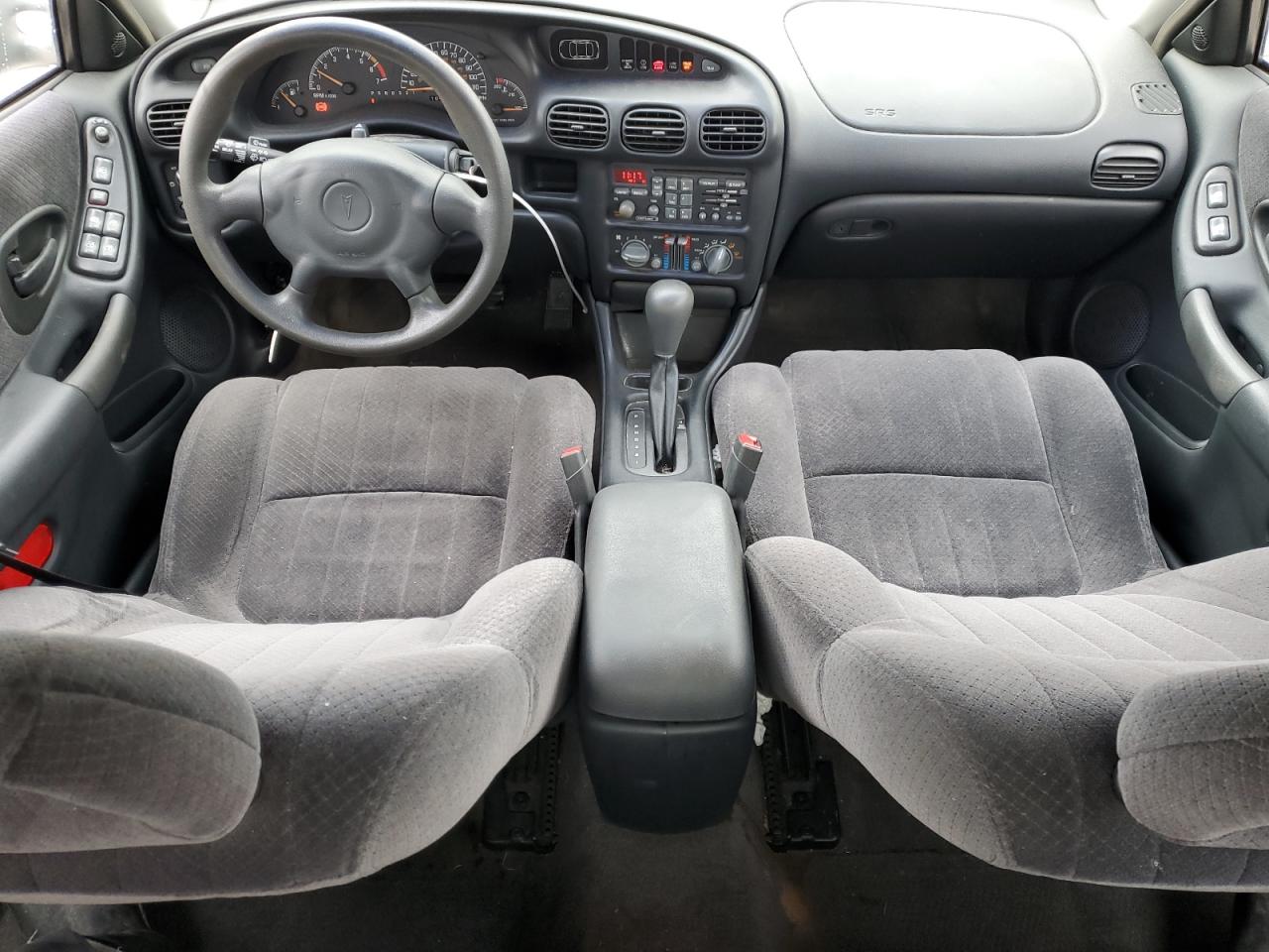 2002 Pontiac Grand Prix - Image 8