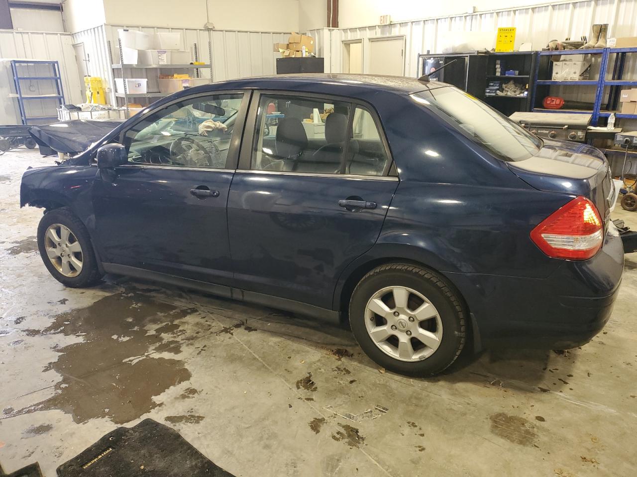 2009 Nissan Versa - Image 2