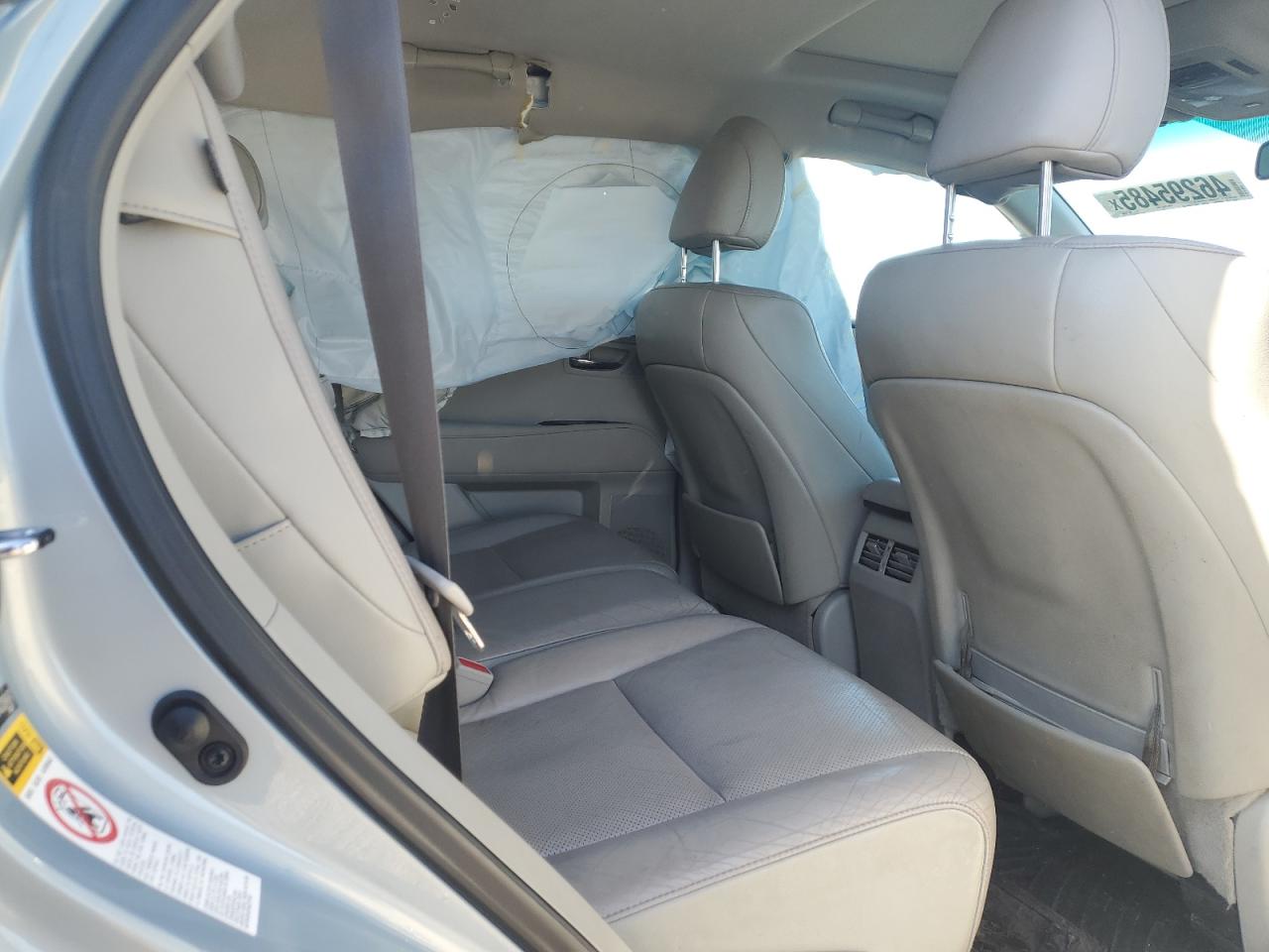 2010 Lexus RX - Image 11
