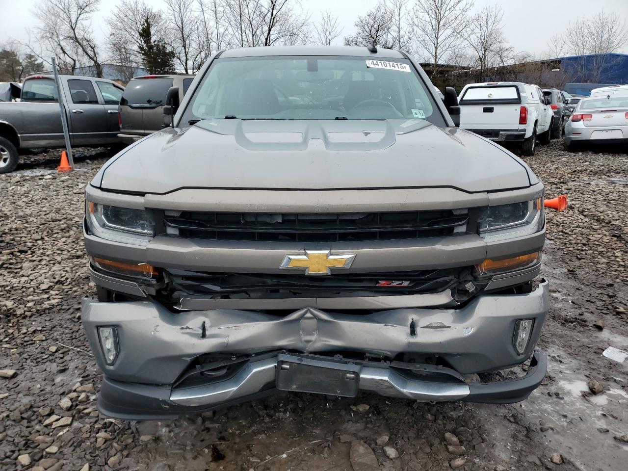 2017 Chevrolet Silverado - Image 5