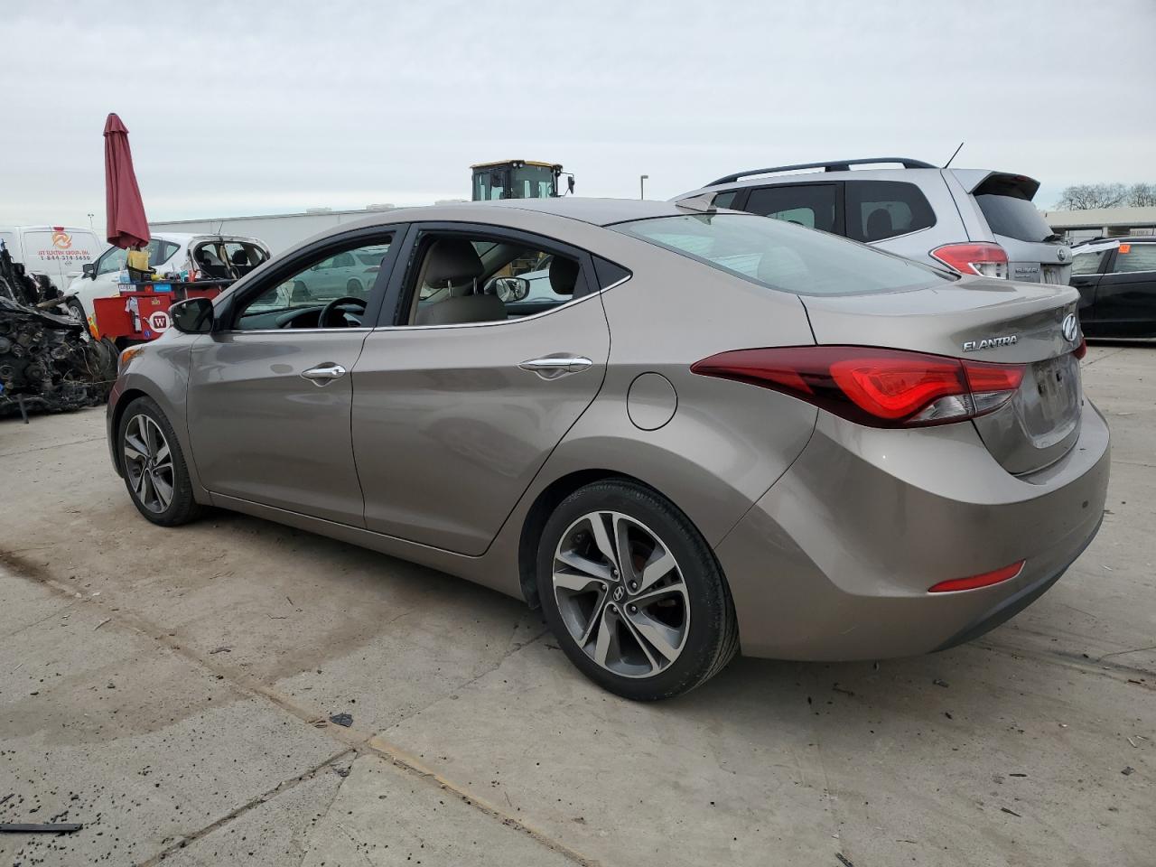 2015 Hyundai Elantra - Image 2