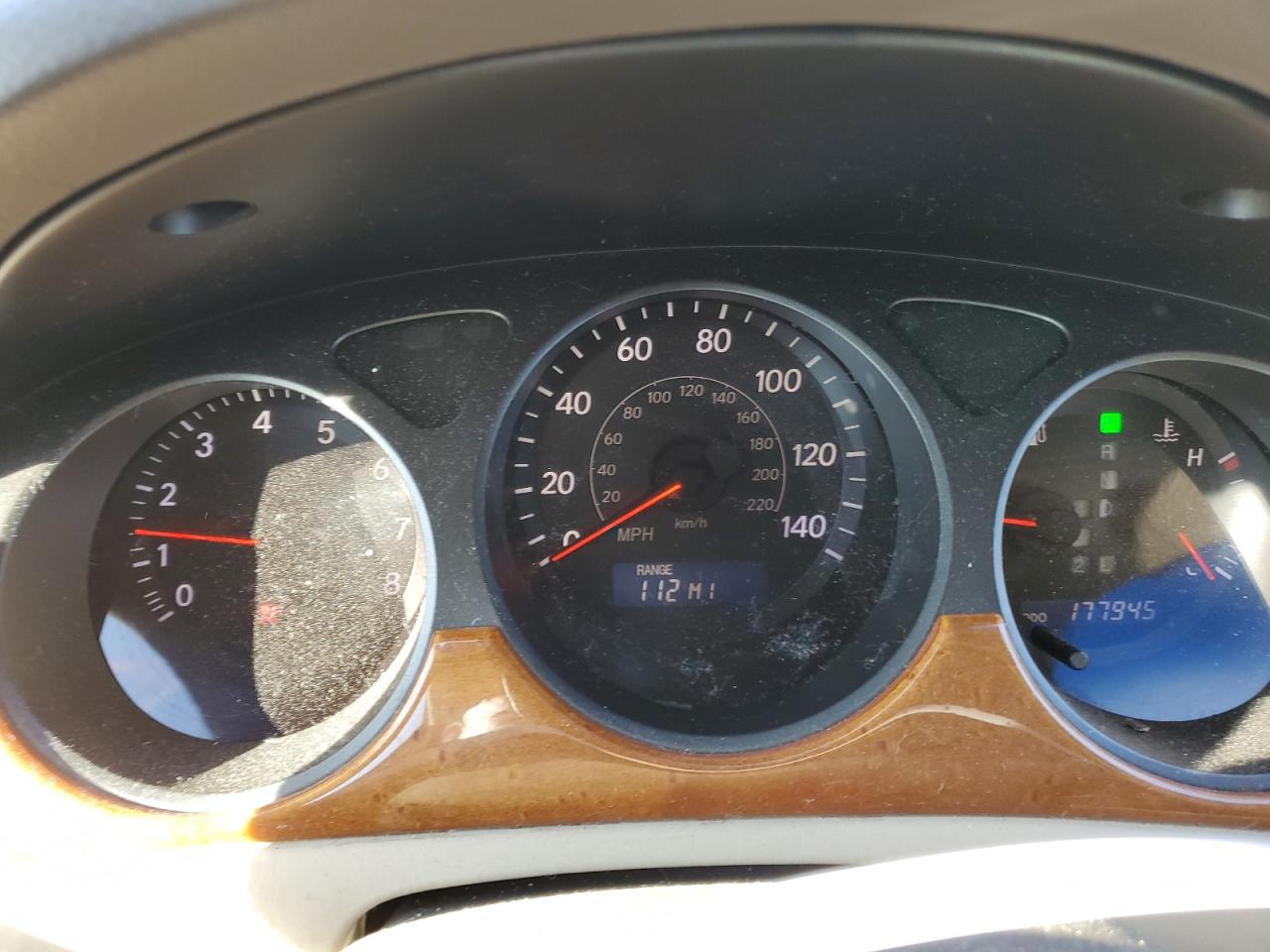 2005 Lexus ES - Image 9