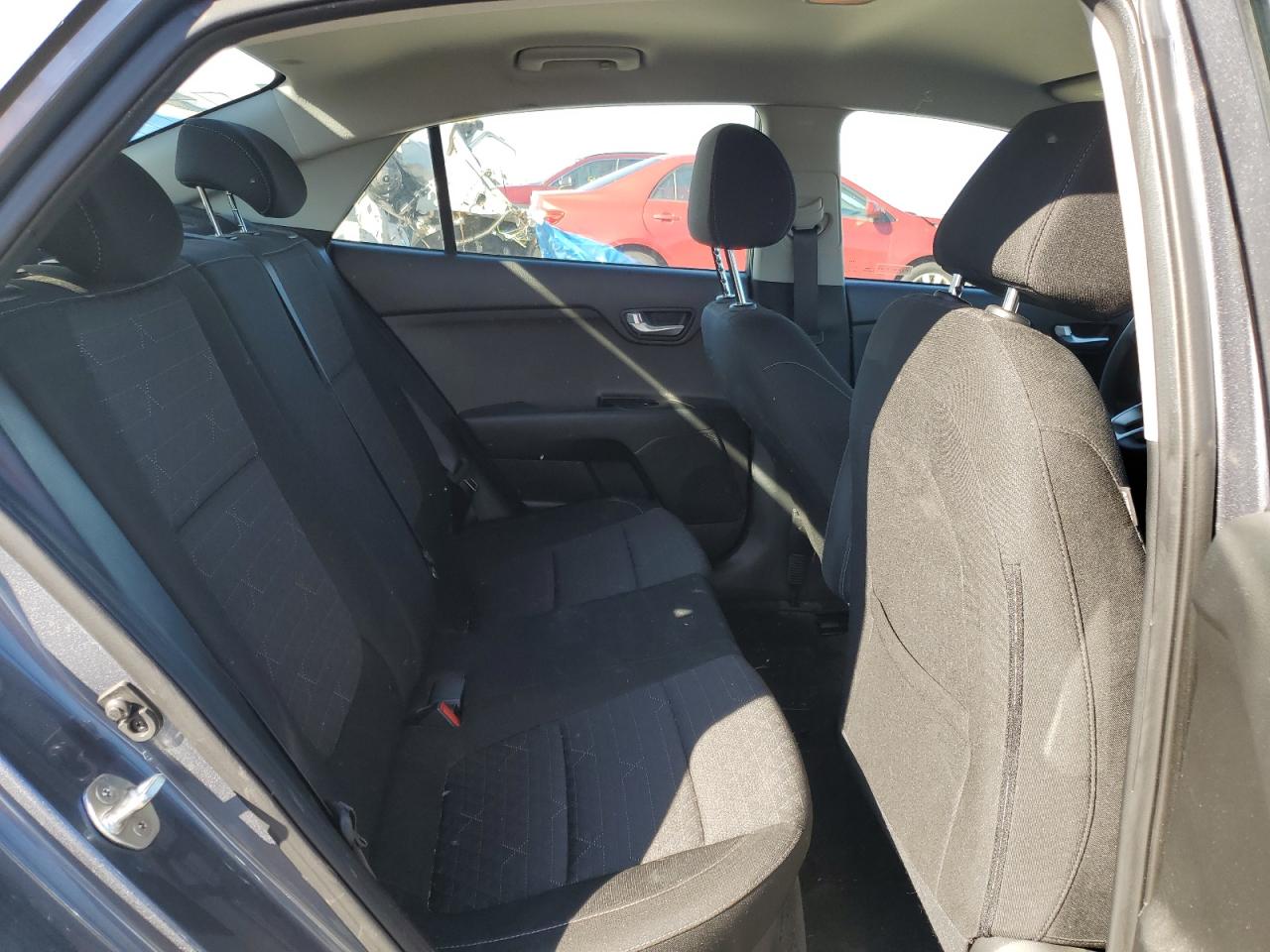 2020 Kia Rio - Image 10