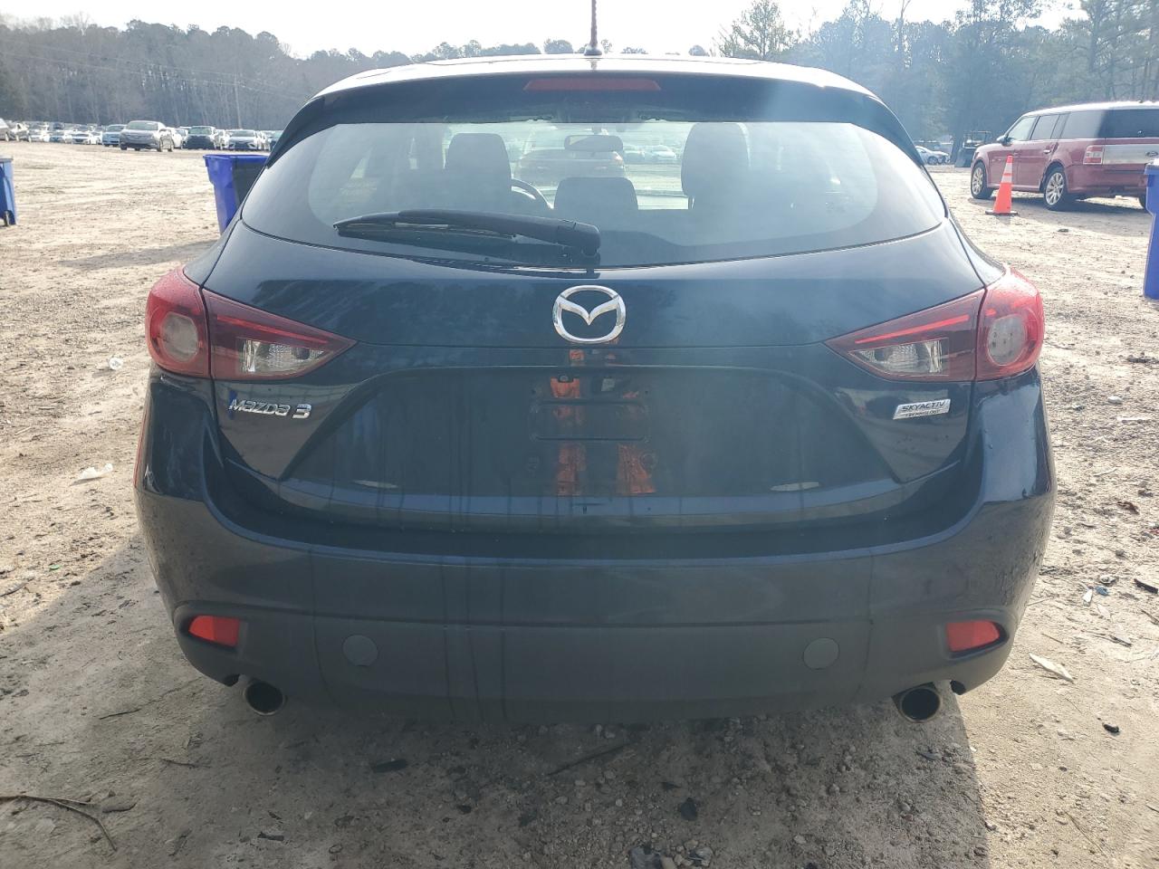 2015 Mazda 3 - Image 6