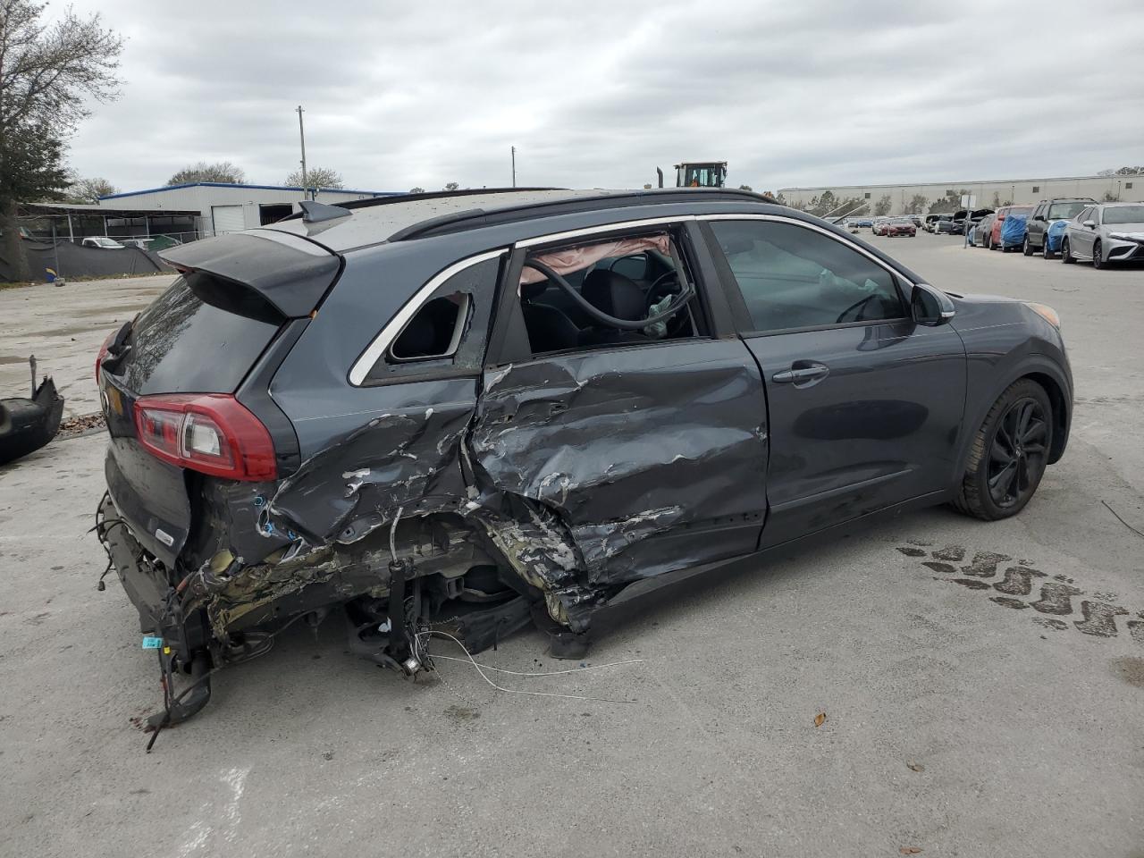 2019 Kia Niro - Image 3