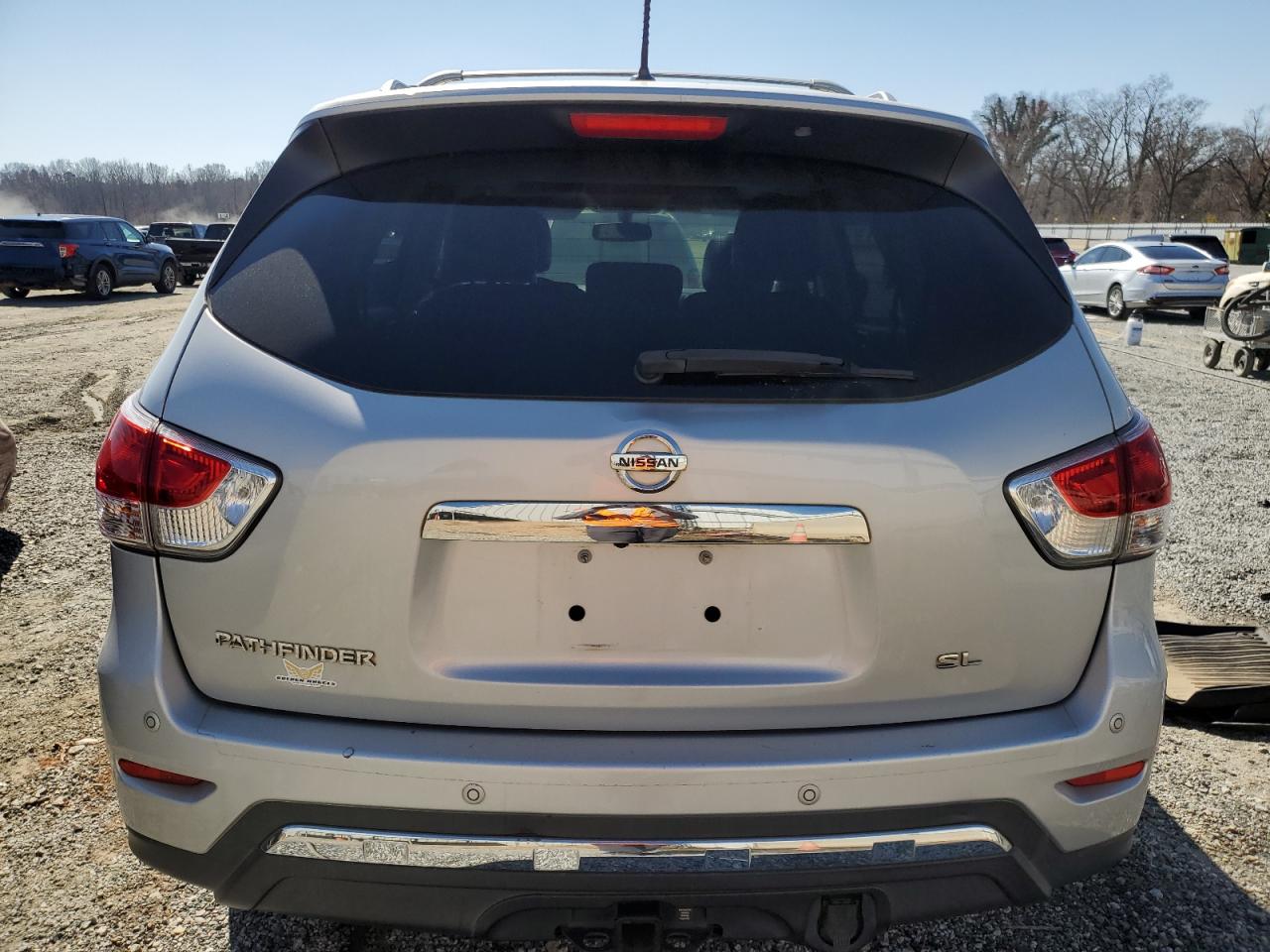 2015 Nissan Pathfinder - Image 6