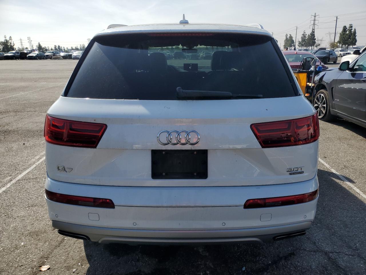 2017 Audi Q7 - Image 6