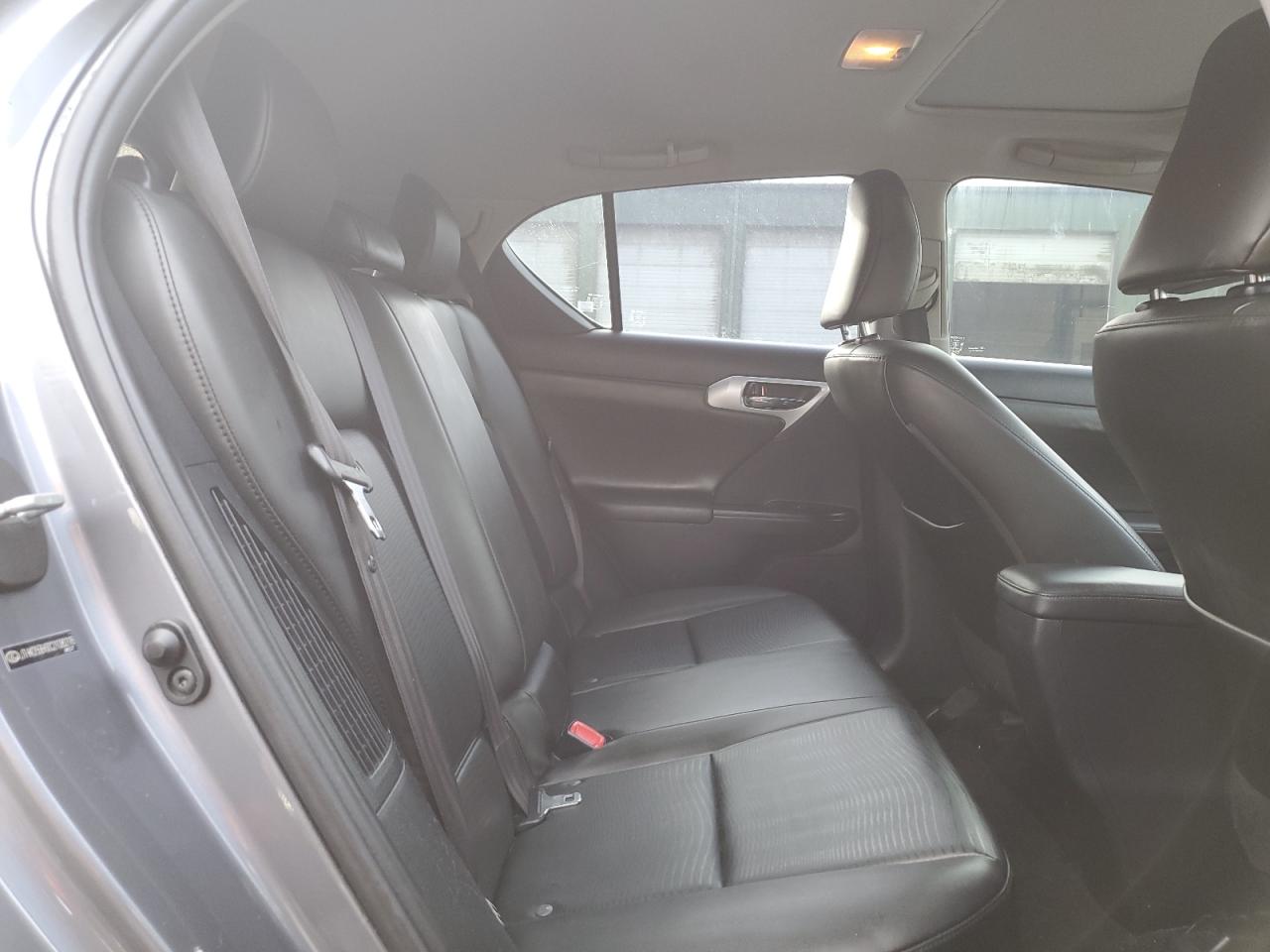 2012 Lexus CT - Image 10