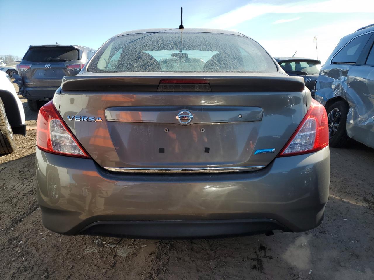 2015 Nissan Versa - Image 6