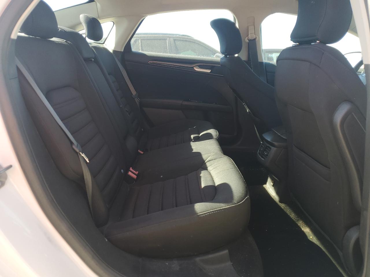 2016 Ford Fusion - Image 10