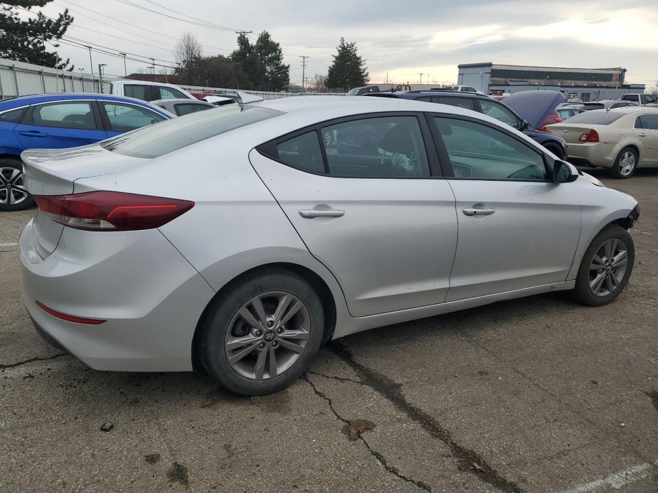2018 Hyundai Elantra - Image 3