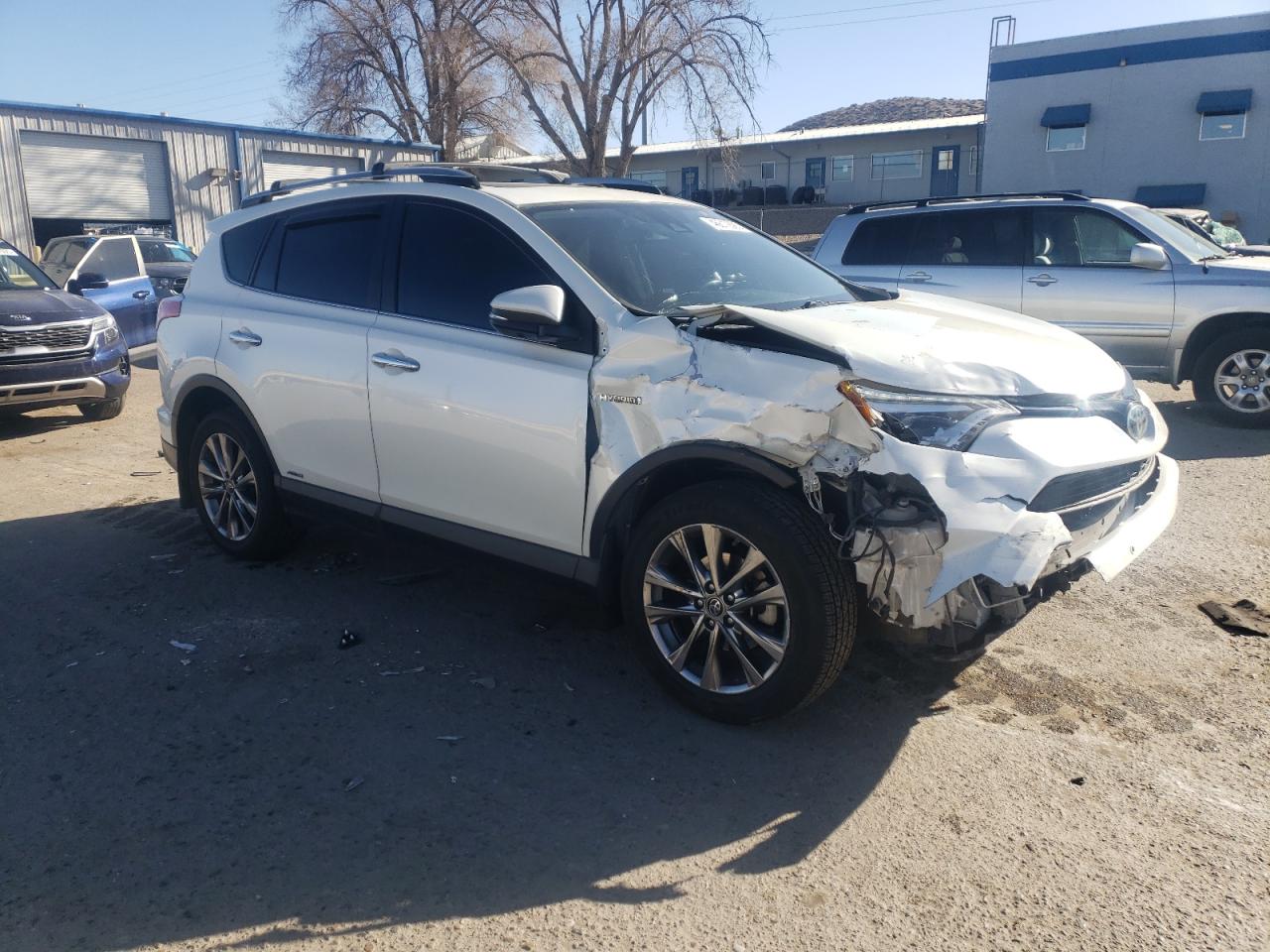 2017 Toyota RAV 4 - Image 4