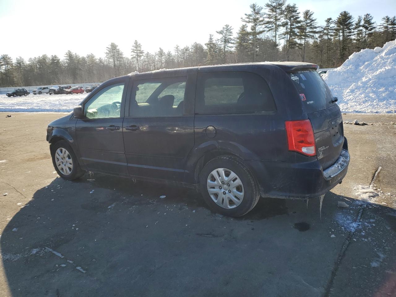 2017 Dodge Caravan - Image 2