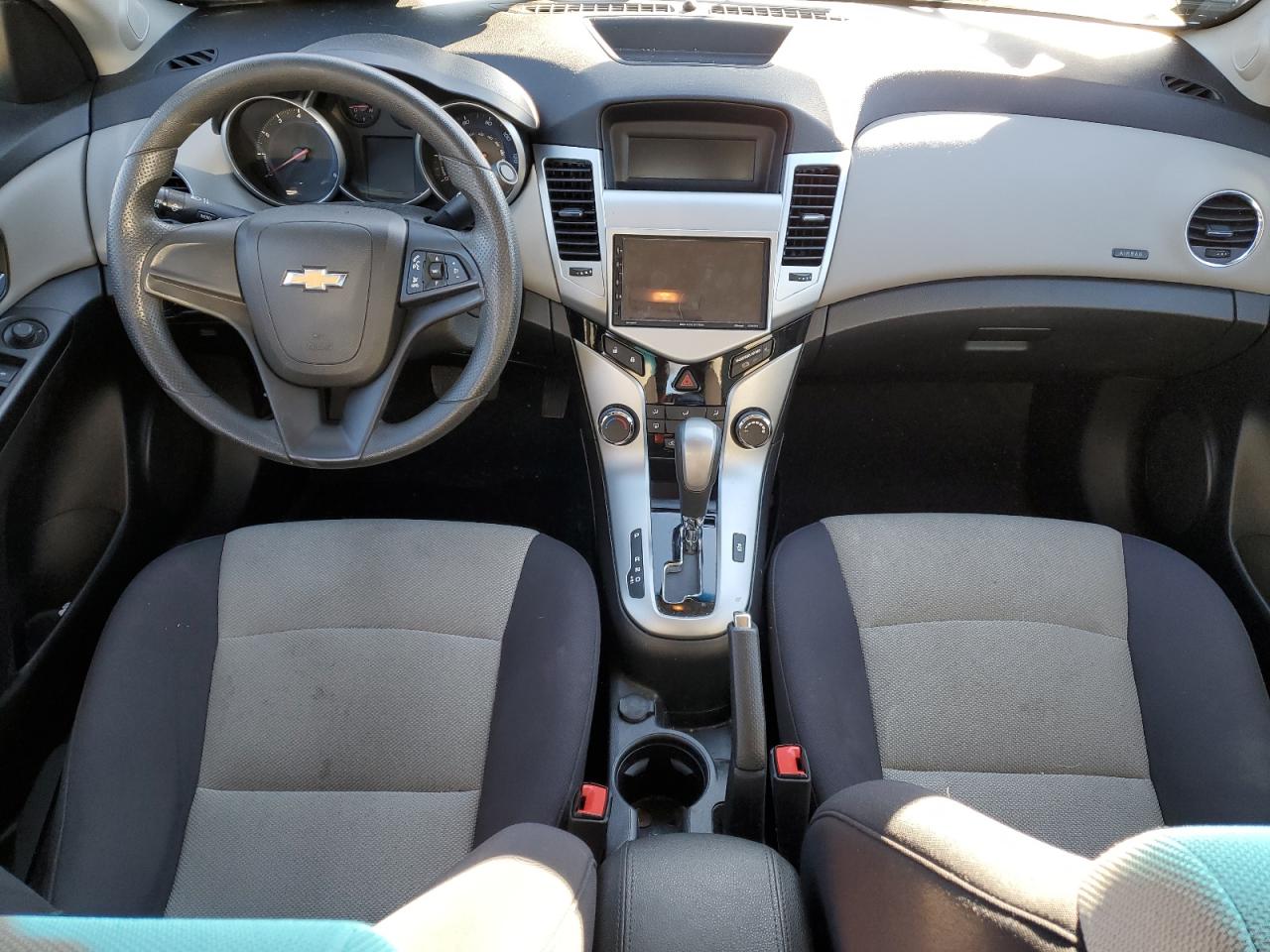 2014 Chevrolet Cruze - Image 8