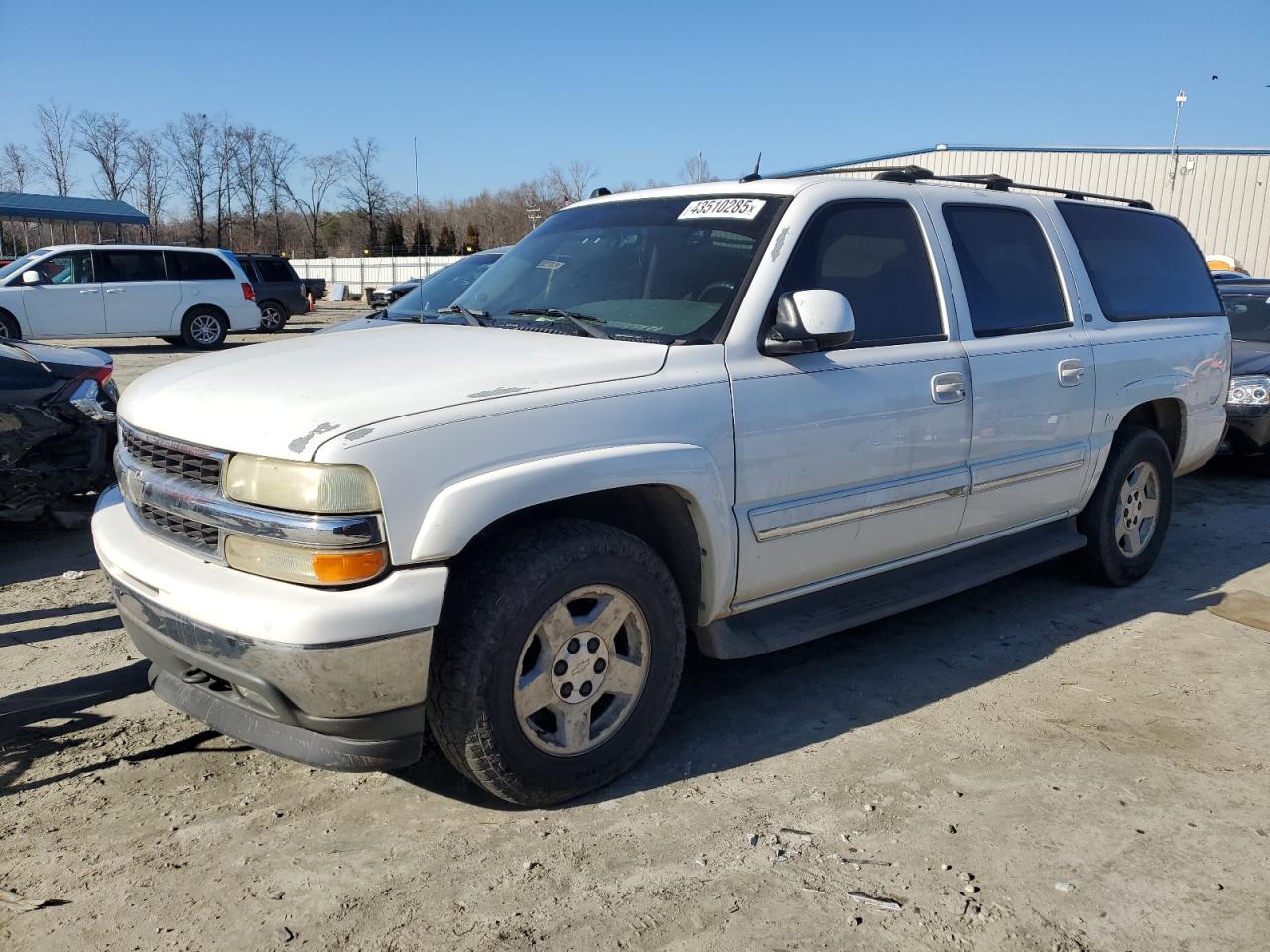 2005 Chevrolet Suburban - Image 1