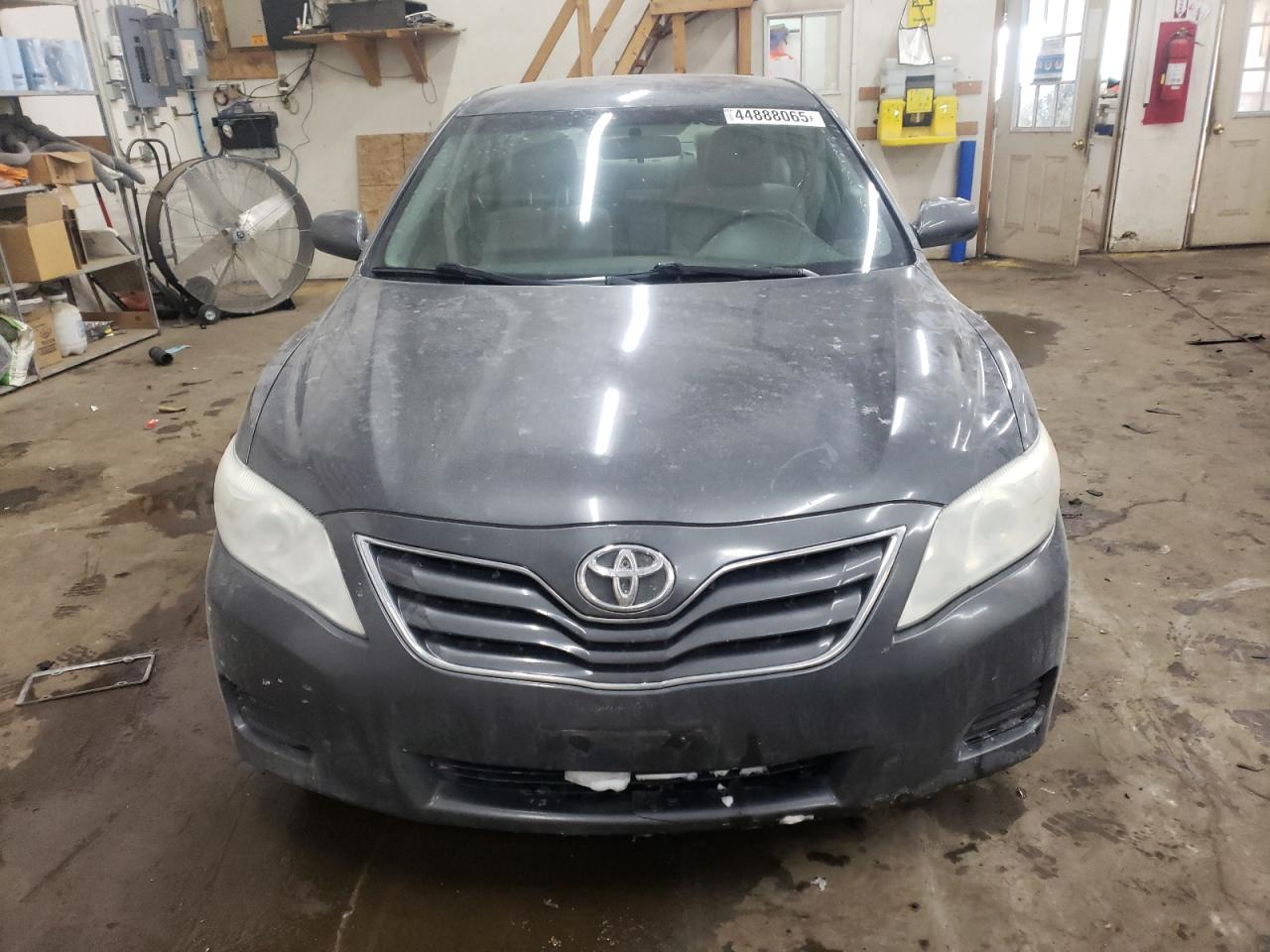 2011 Toyota Camry - Image 5