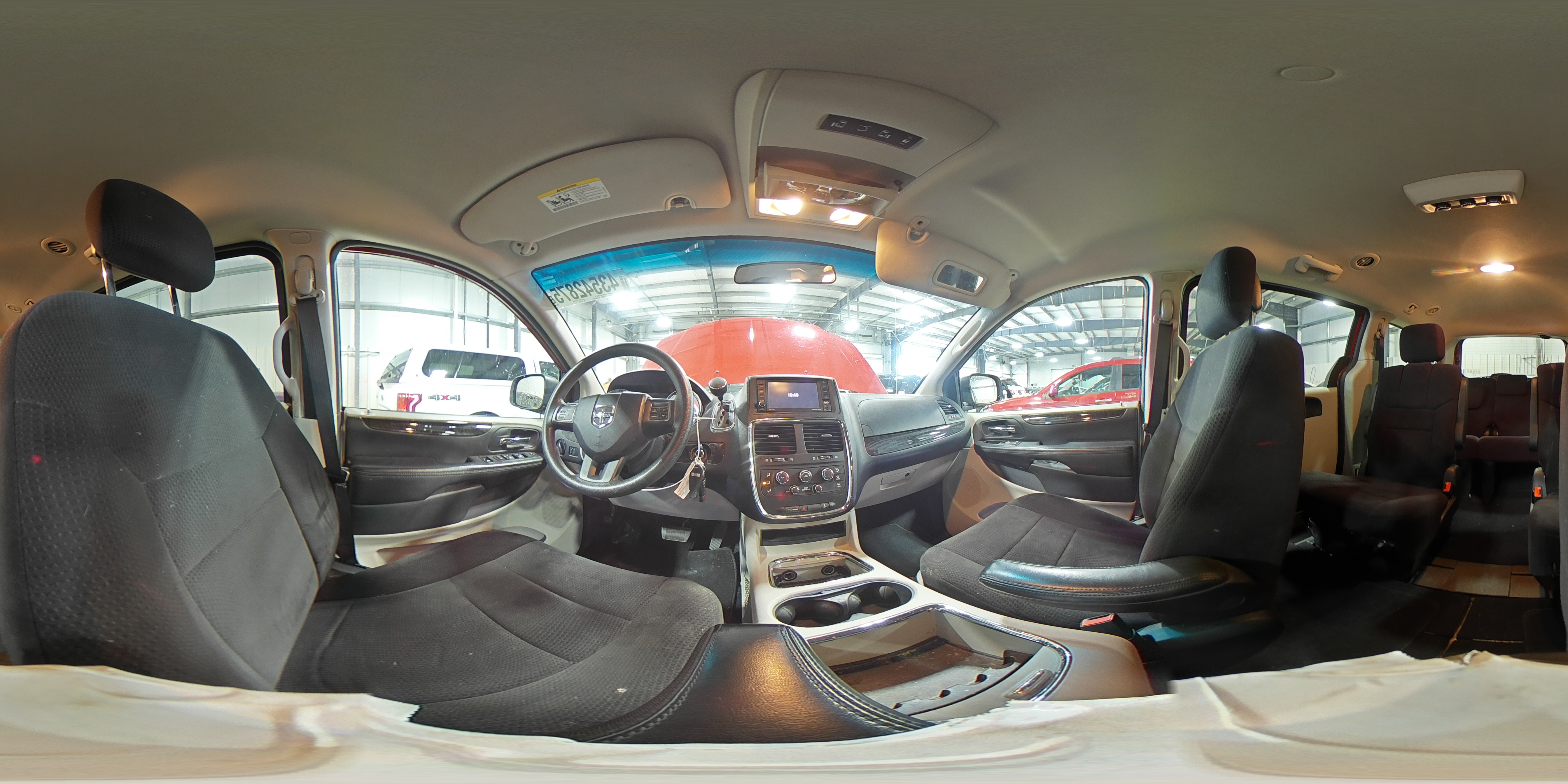 2012 Dodge Caravan - Image 16
