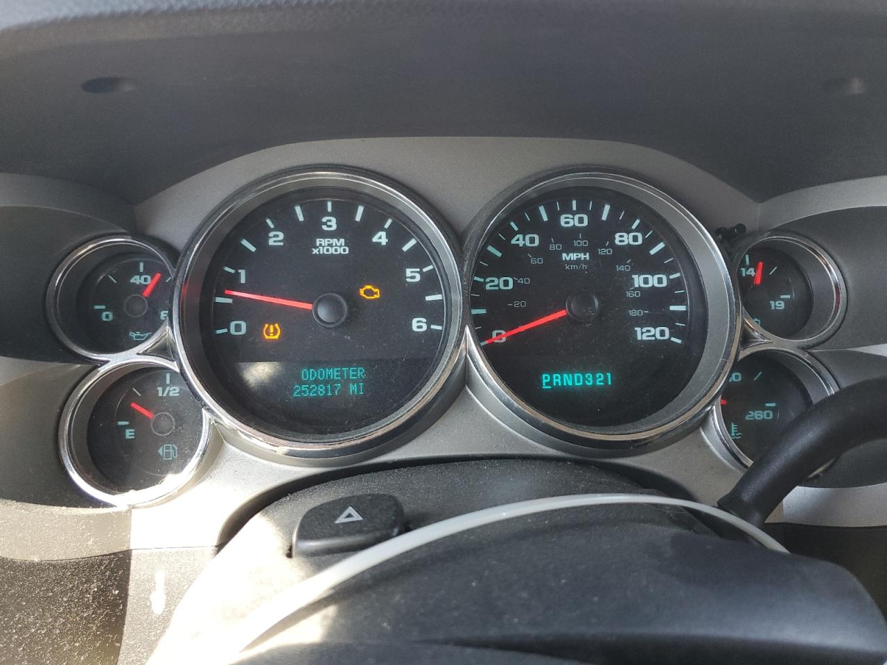 2008 Chevrolet Silverado - Image 9