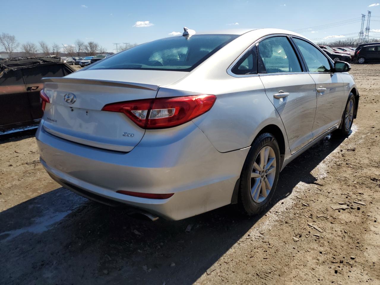 2015 Hyundai Sonata - Image 3
