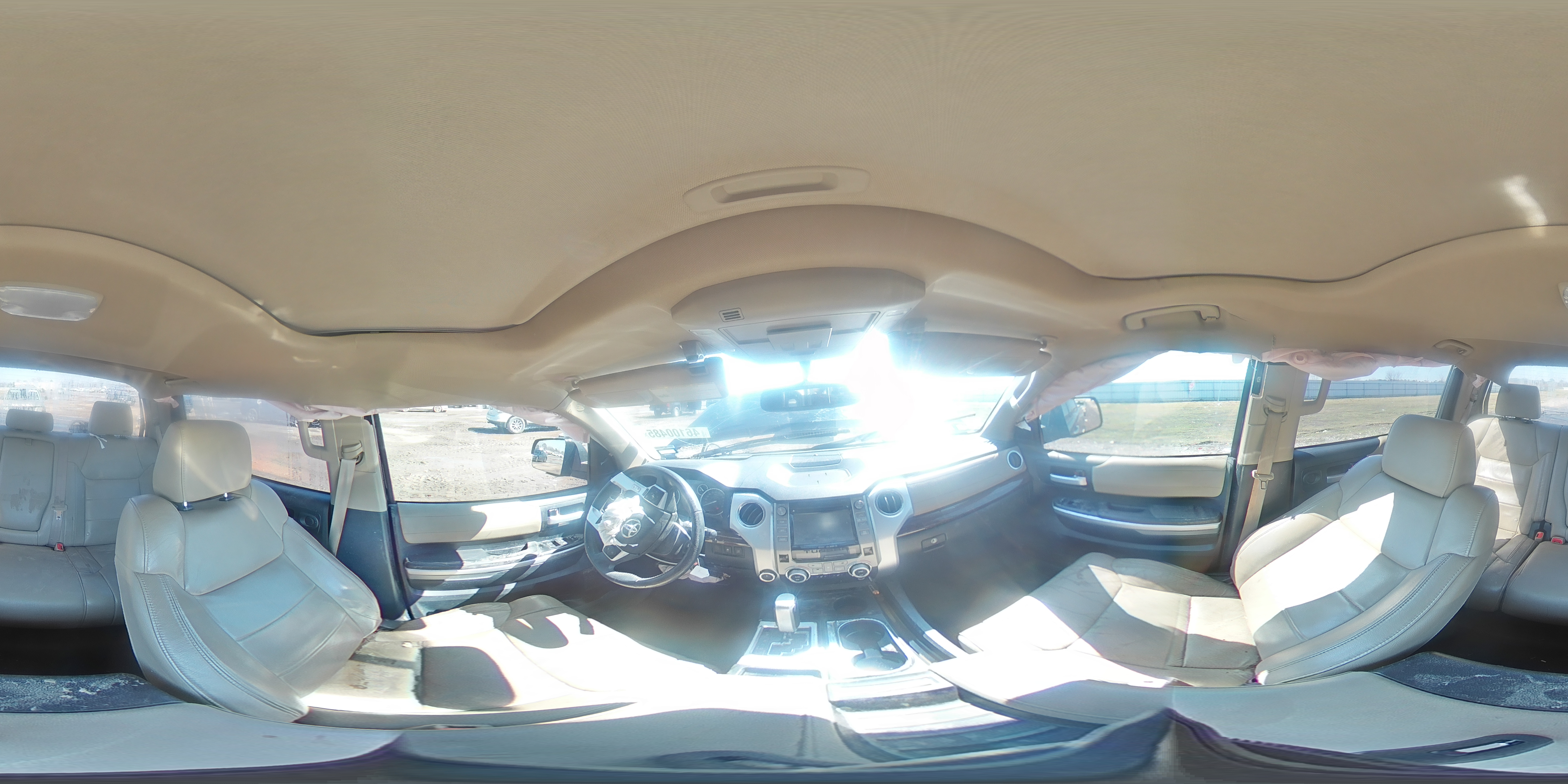 2015 Toyota Tundra - Image 12
