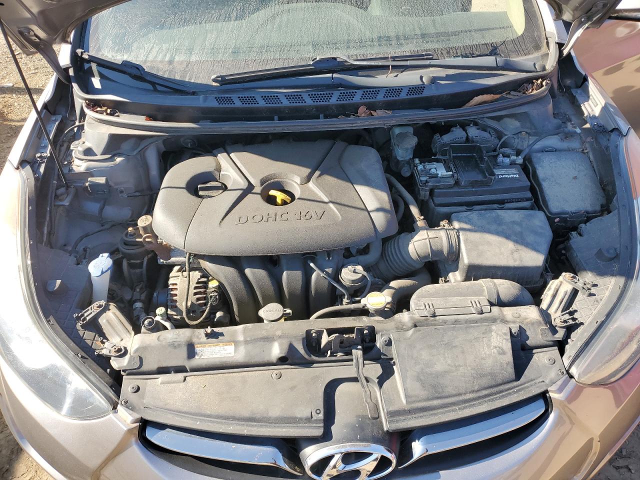 2013 Hyundai Elantra - Image 11