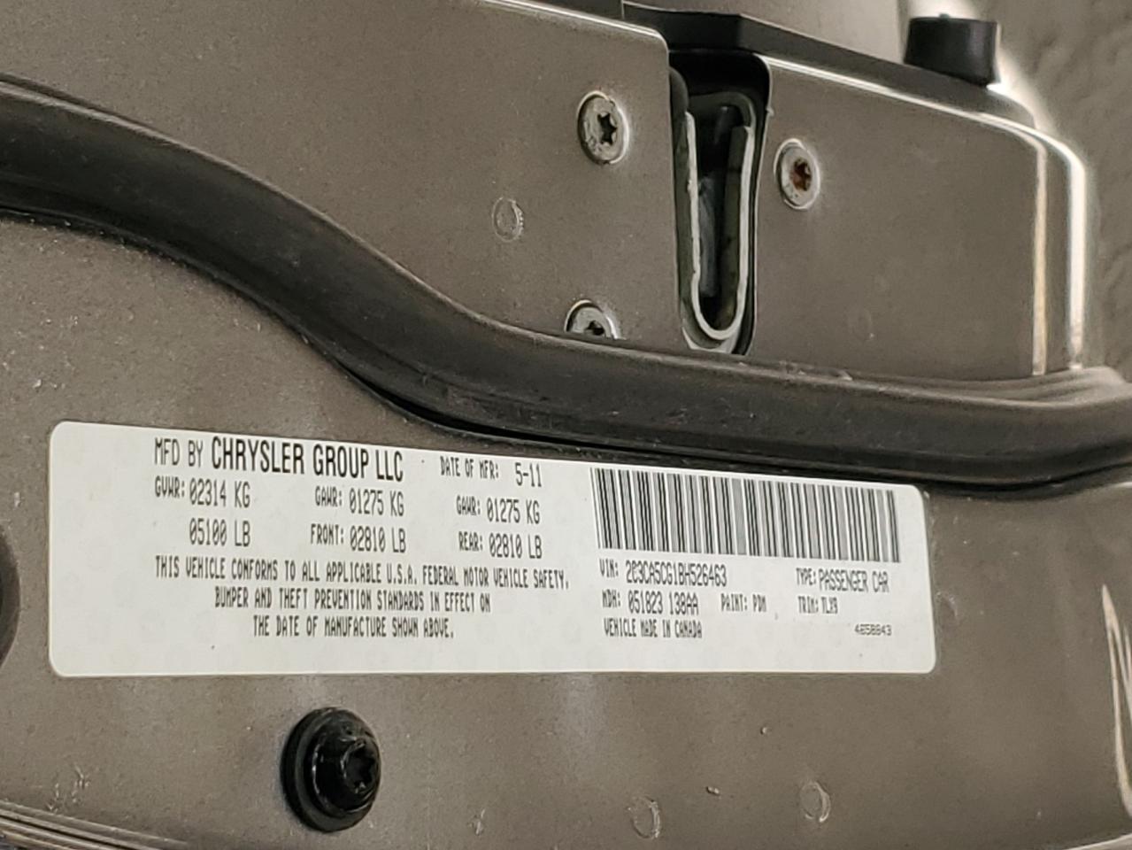 2011 Chrysler 300 - Image 12