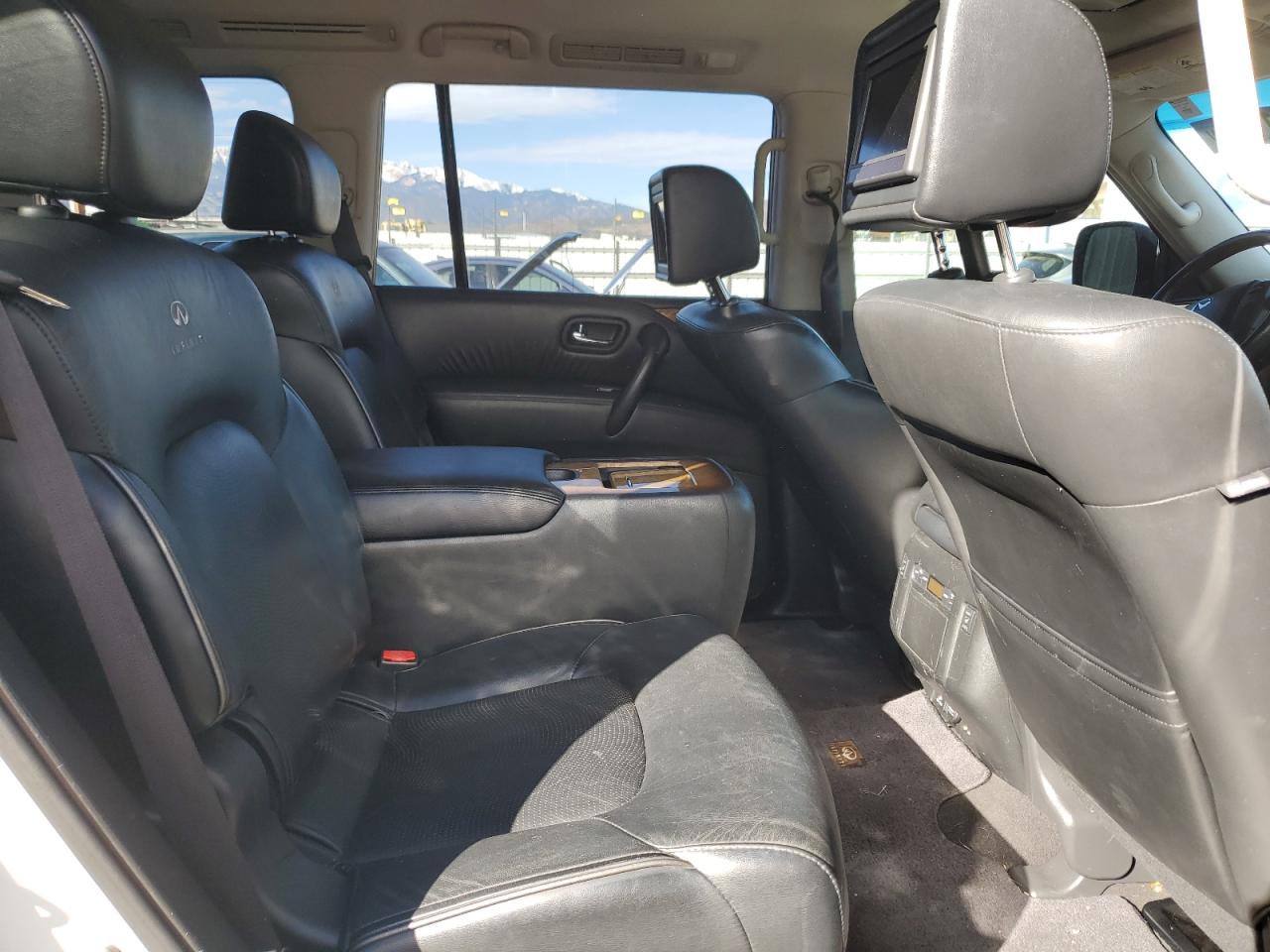 2014 Infiniti QX80 - Image 11