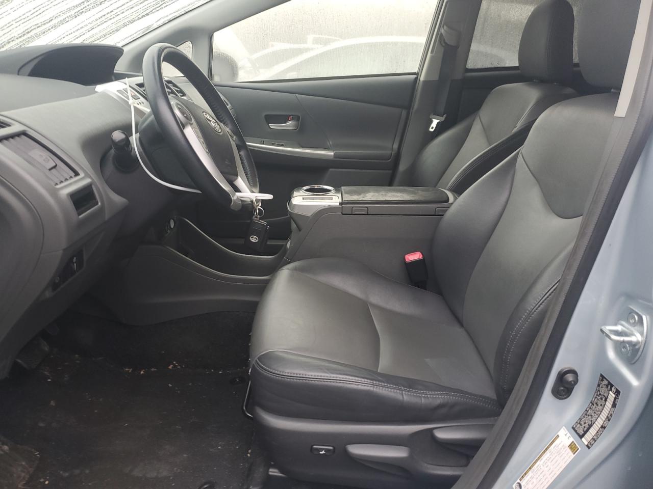 2014 Toyota Prius - Image 7