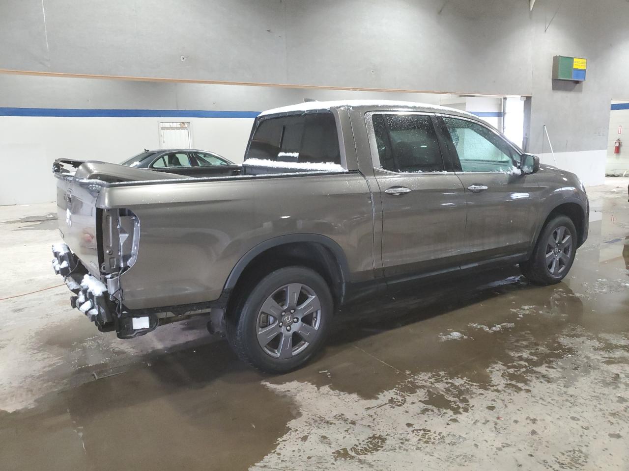 2020 Honda Ridgeline - Image 3