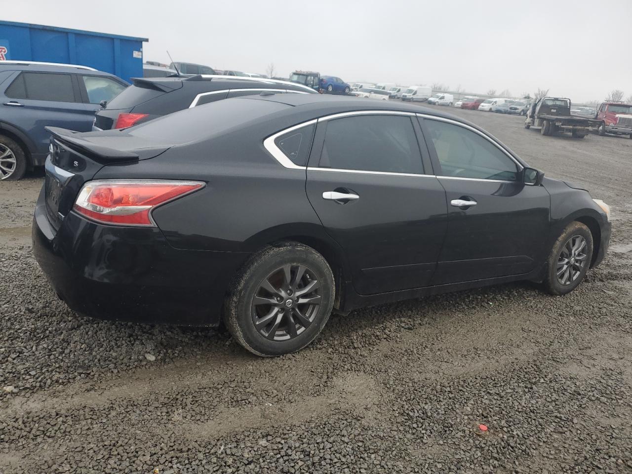2015 Nissan Altima - Image 3