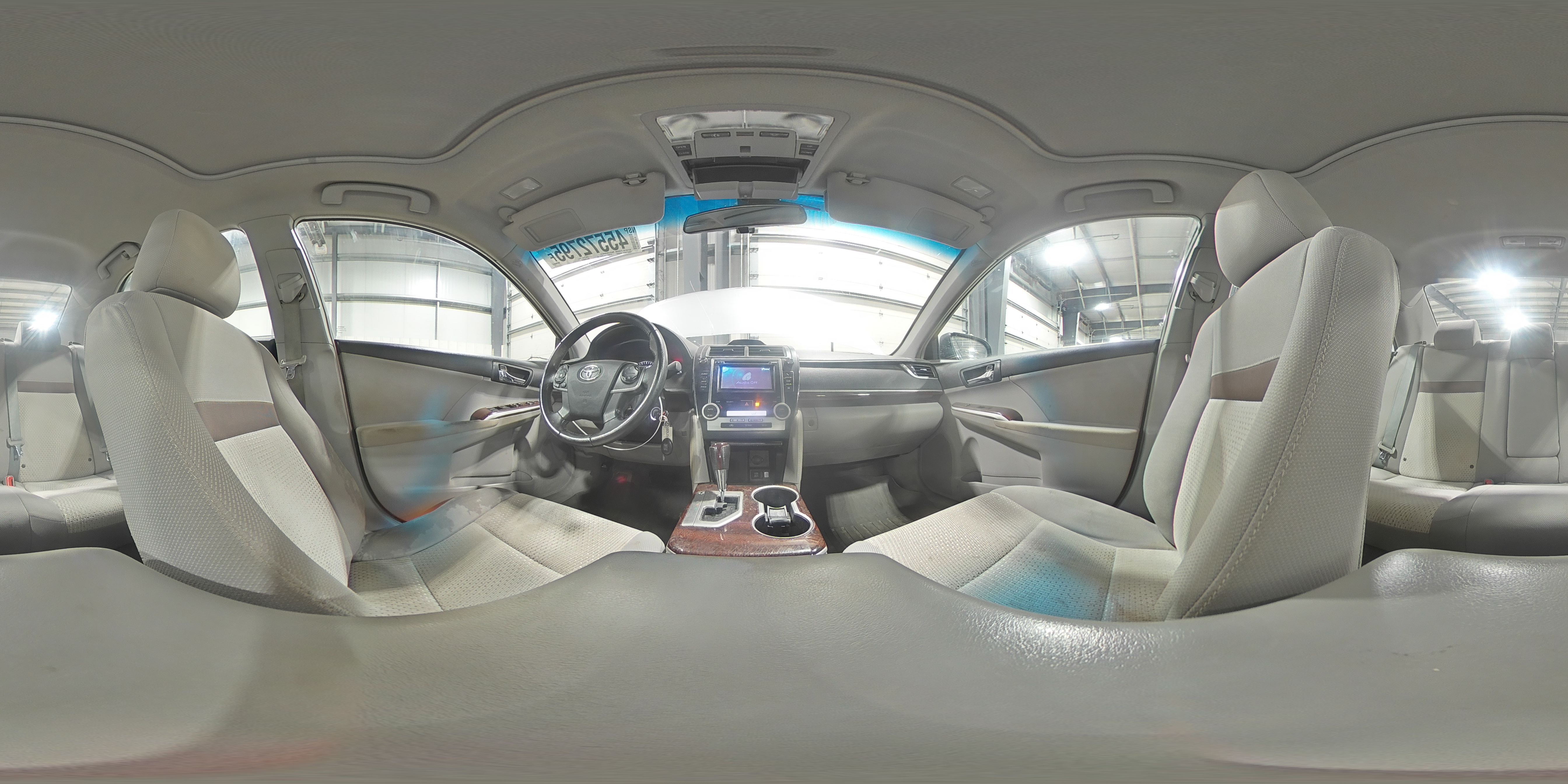 2012 Toyota Camry - Image 14