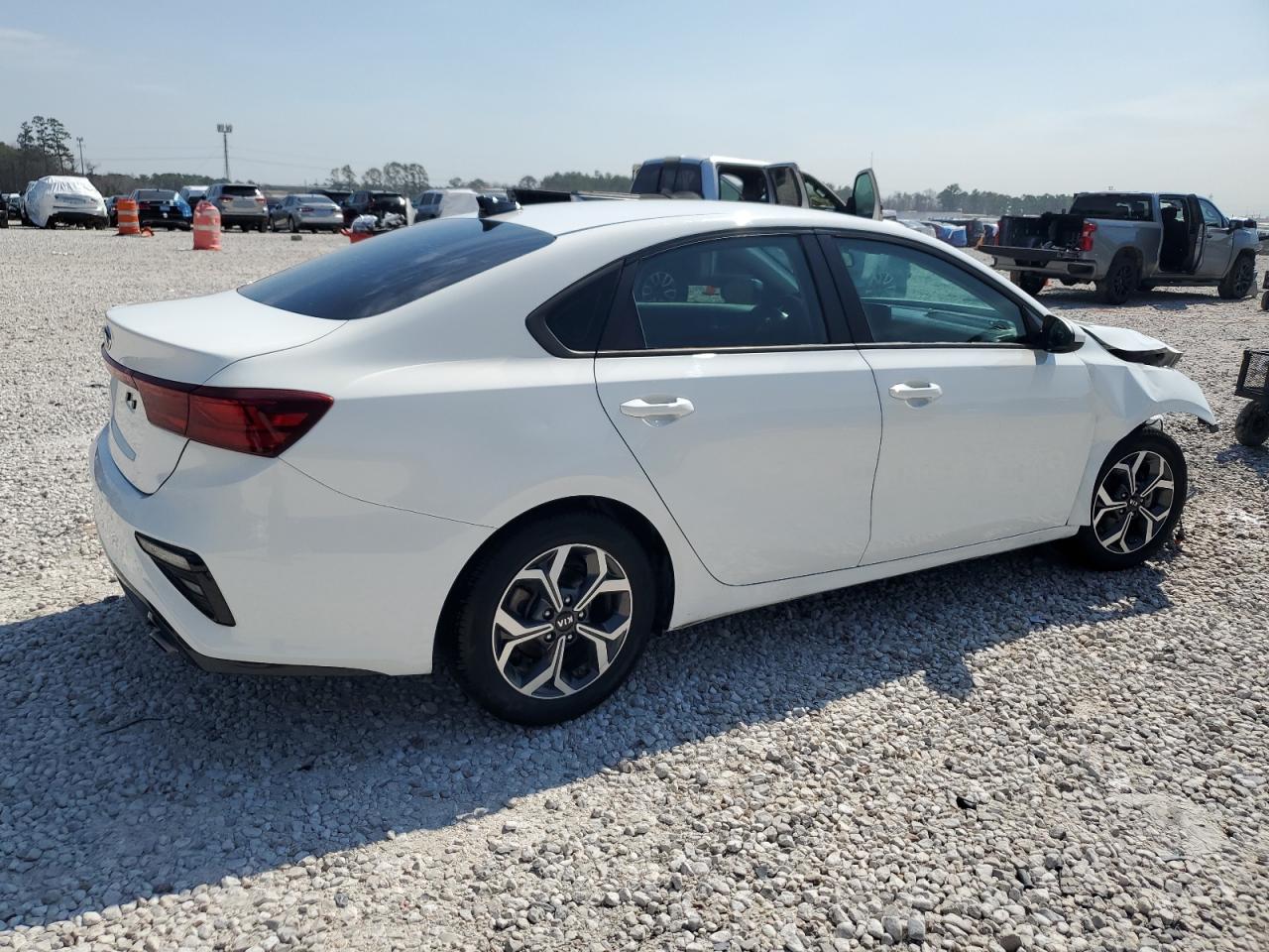 2021 Kia Forte - Image 3