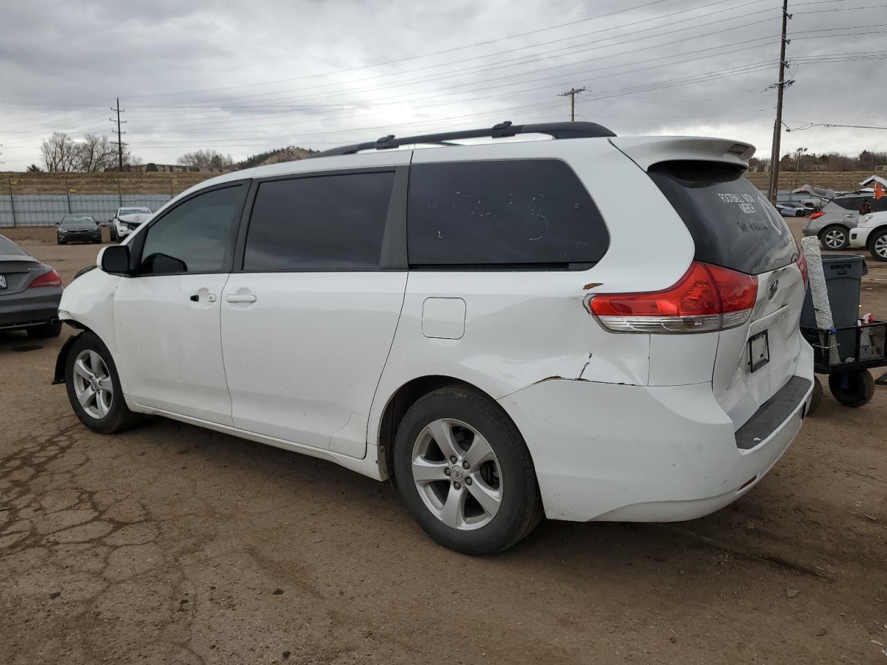 2012 Toyota Sienna - Image 2
