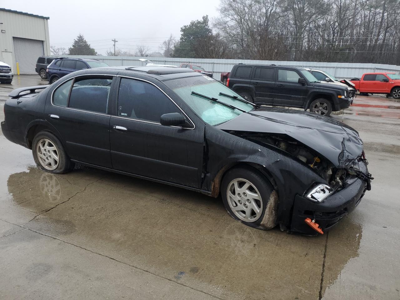 1997 Nissan Maxima - Image 4