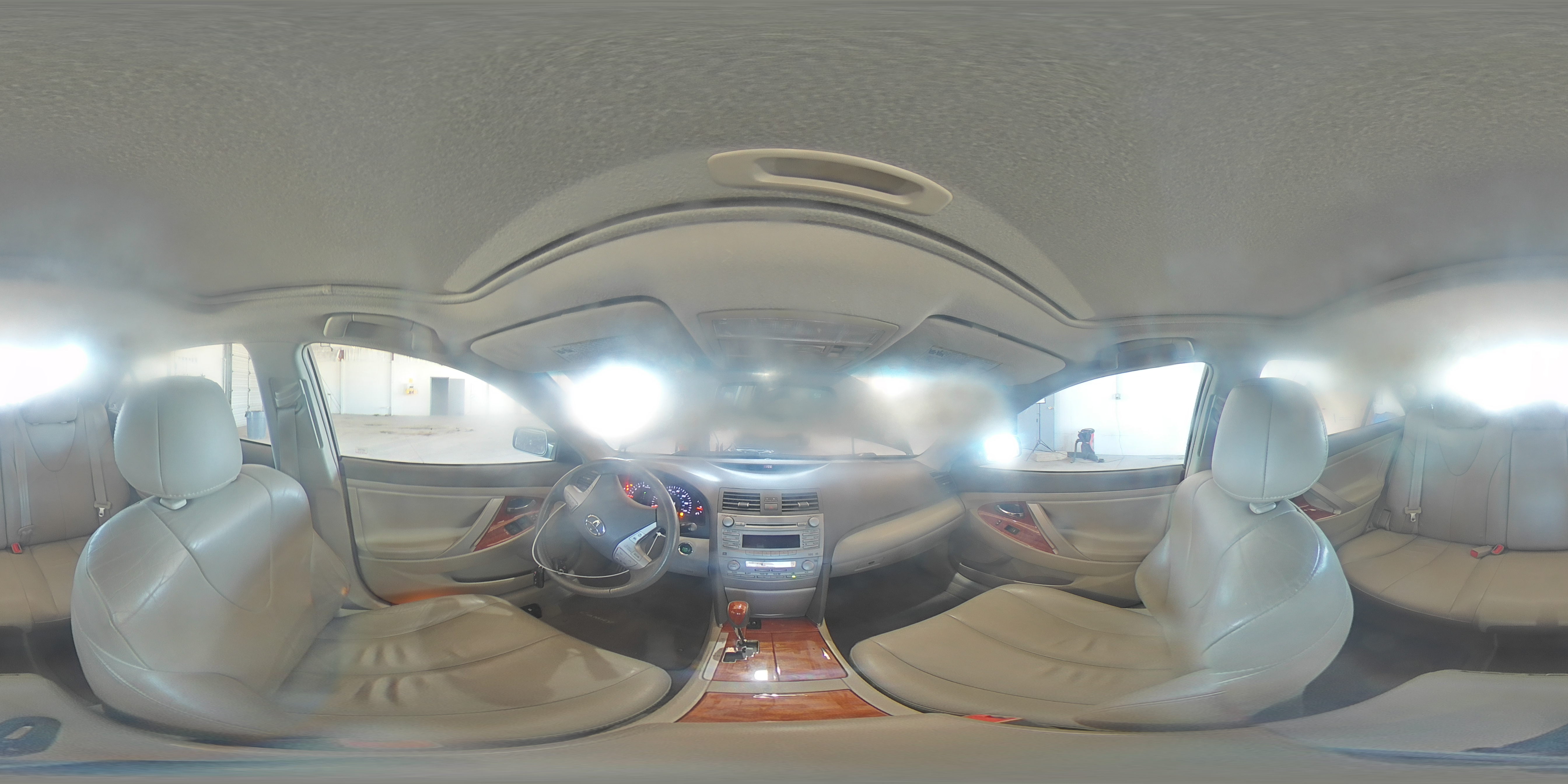 2011 Toyota Camry - Image 12