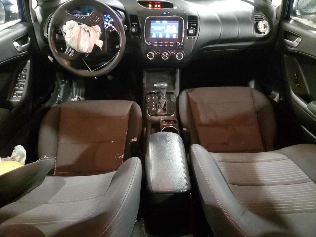 2018 Kia Forte - Image 8