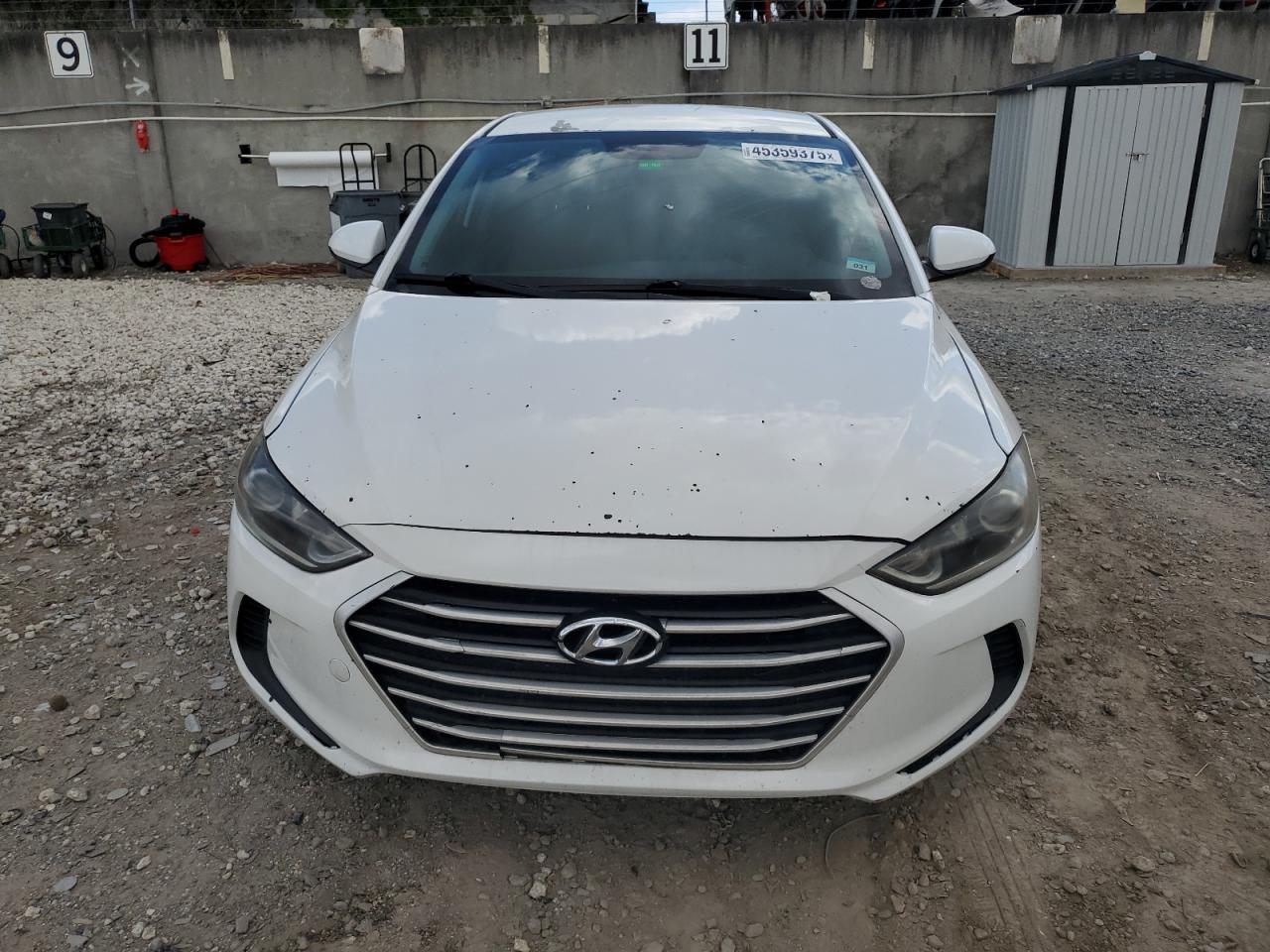 2017 Hyundai Elantra - Image 5