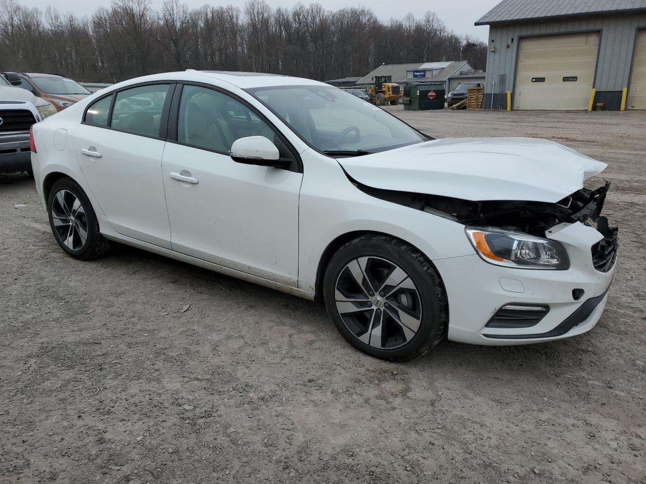 2018 Volvo S60 - Image 4