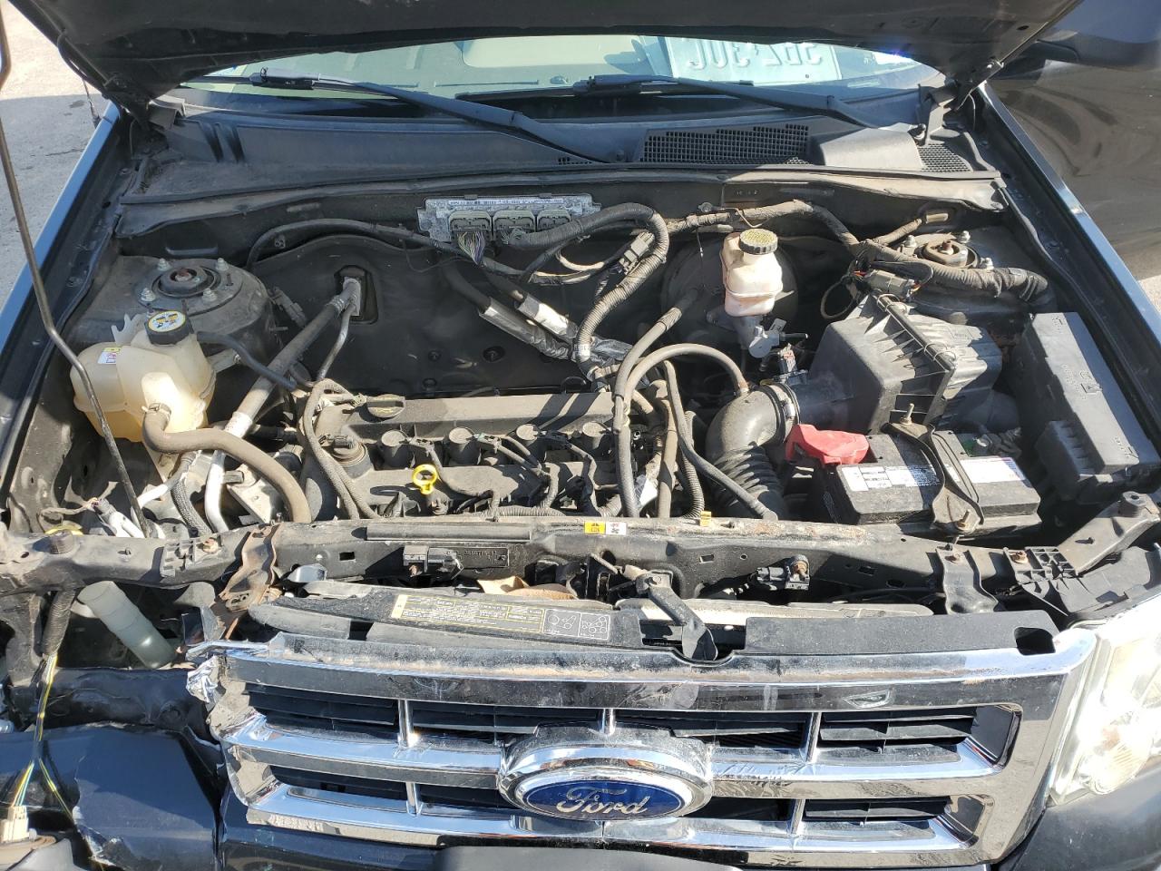 2011 Ford Escape - Image 12
