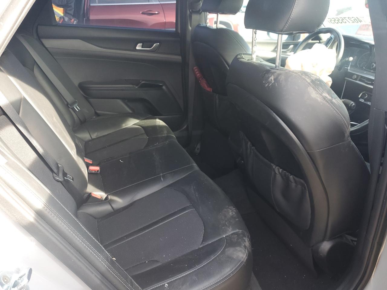 2021 Kia K5 - Image 11